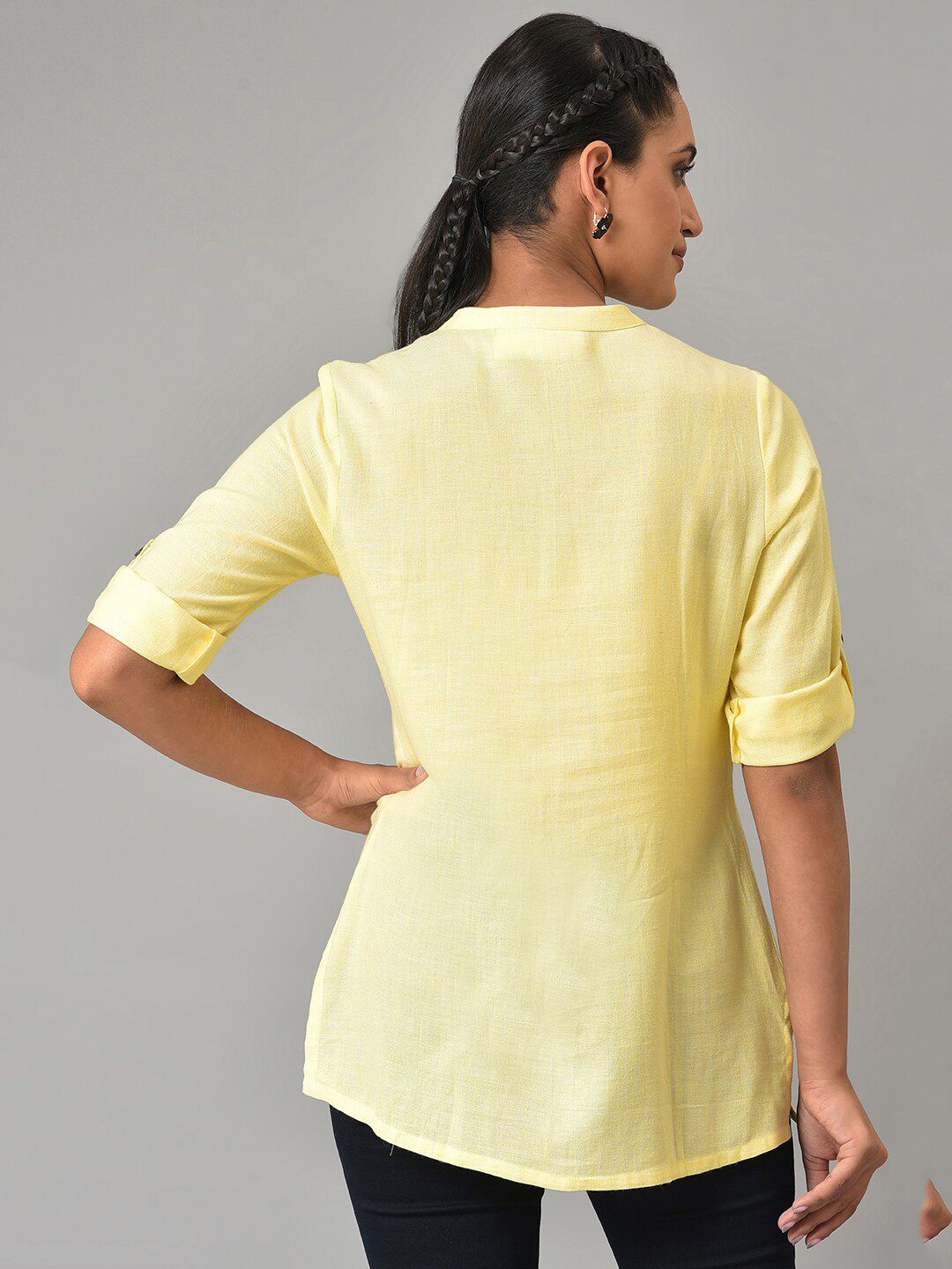 AURELIA Woven Design Mandarin Collar Roll Up Sleeves Straight Short Kurti