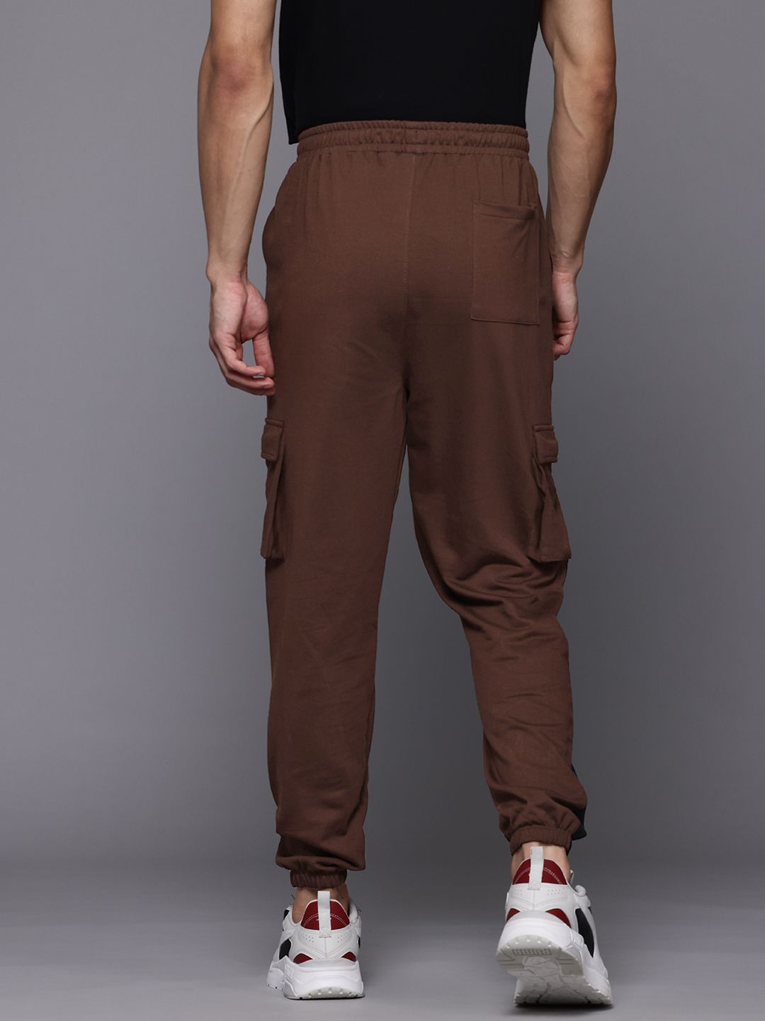 HRX by Hrithik Roshan Men Colourblocked Mid-Rise Cargo Style Lifestyle Joggers