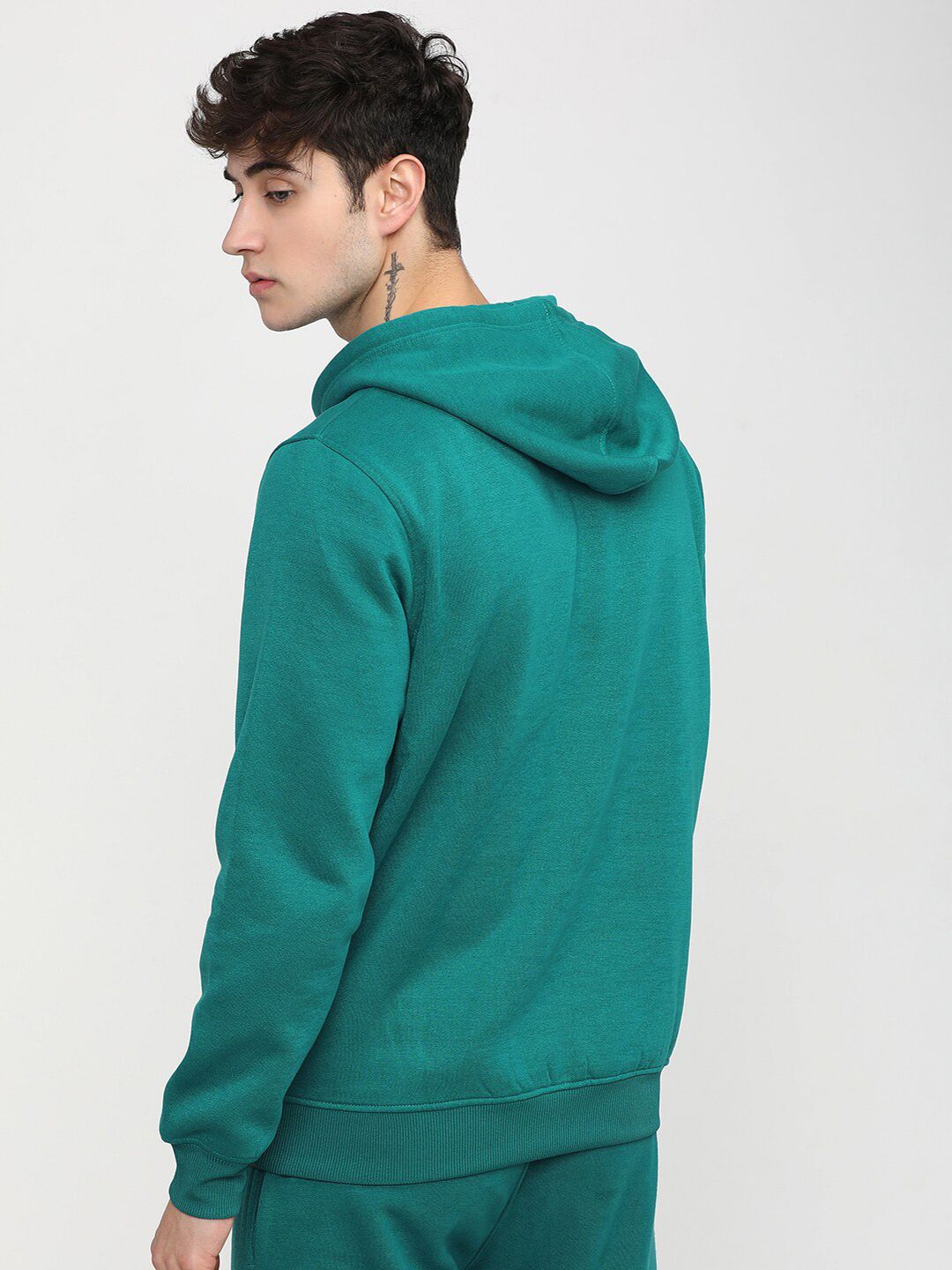 HIGHLANDER Men Green Sweatshirt