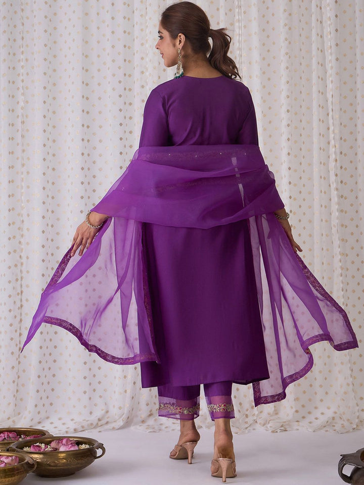 Indo Era Floral Embroidered V-Neck Liva Kurta with Trousers & Dupatta
