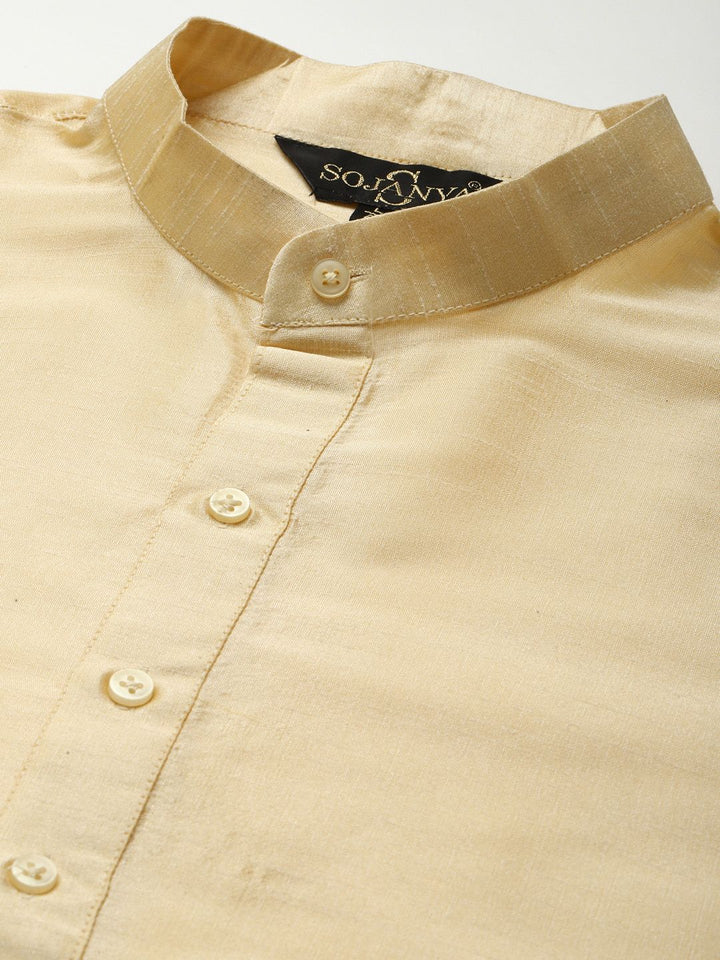 SOJANYA Men Solid Kurta with Churidar & Embroidered Ethnic Motifs Nehru Jacket