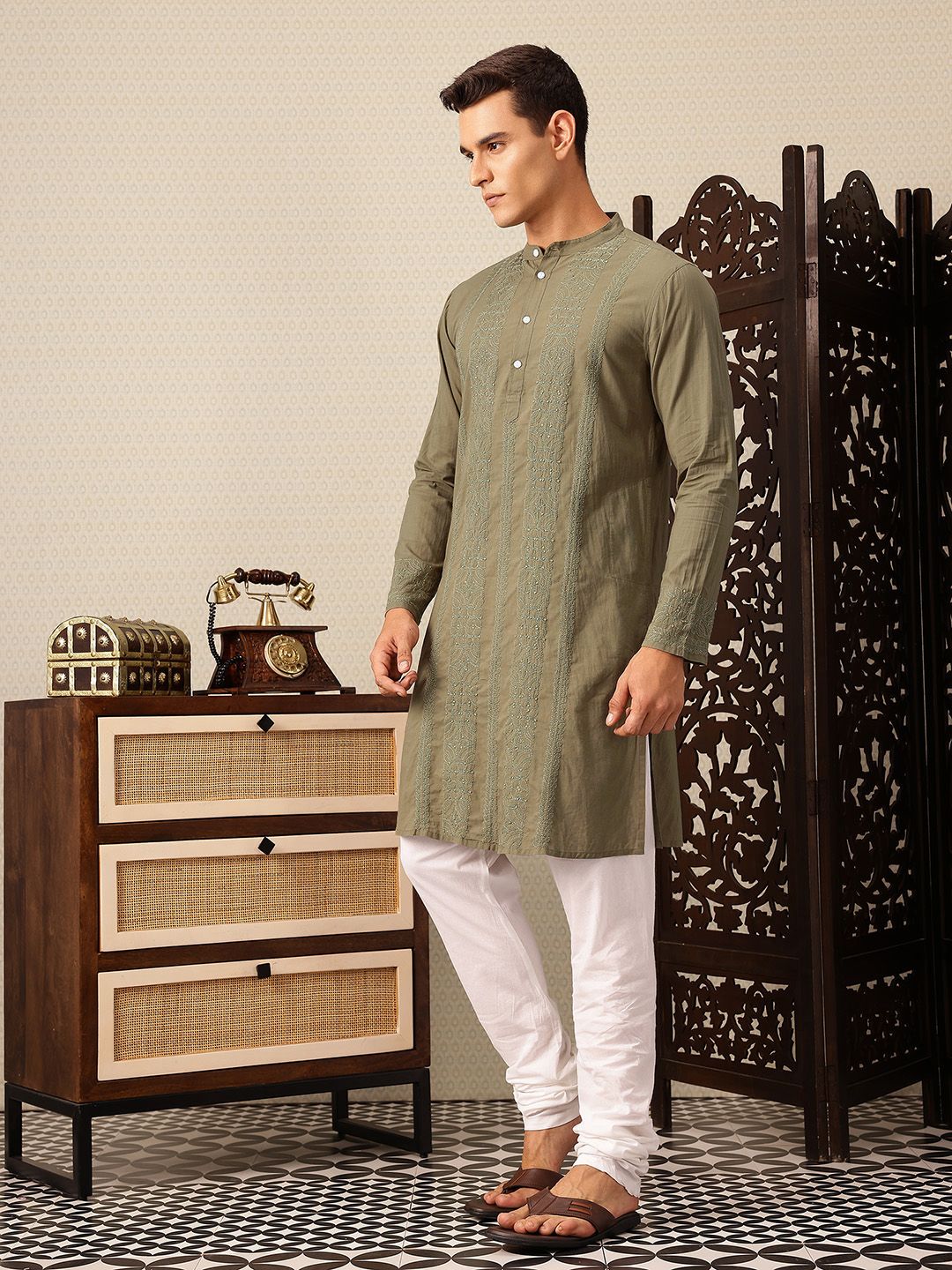 House of Pataudi Pure Cotton Floral Thread Work Jashn Kurta with Churidar