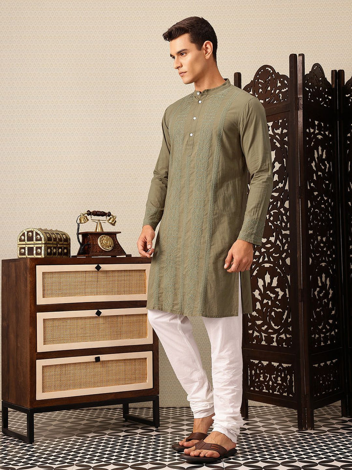 House of Pataudi Pure Cotton Floral Thread Work Jashn Kurta with Churidar