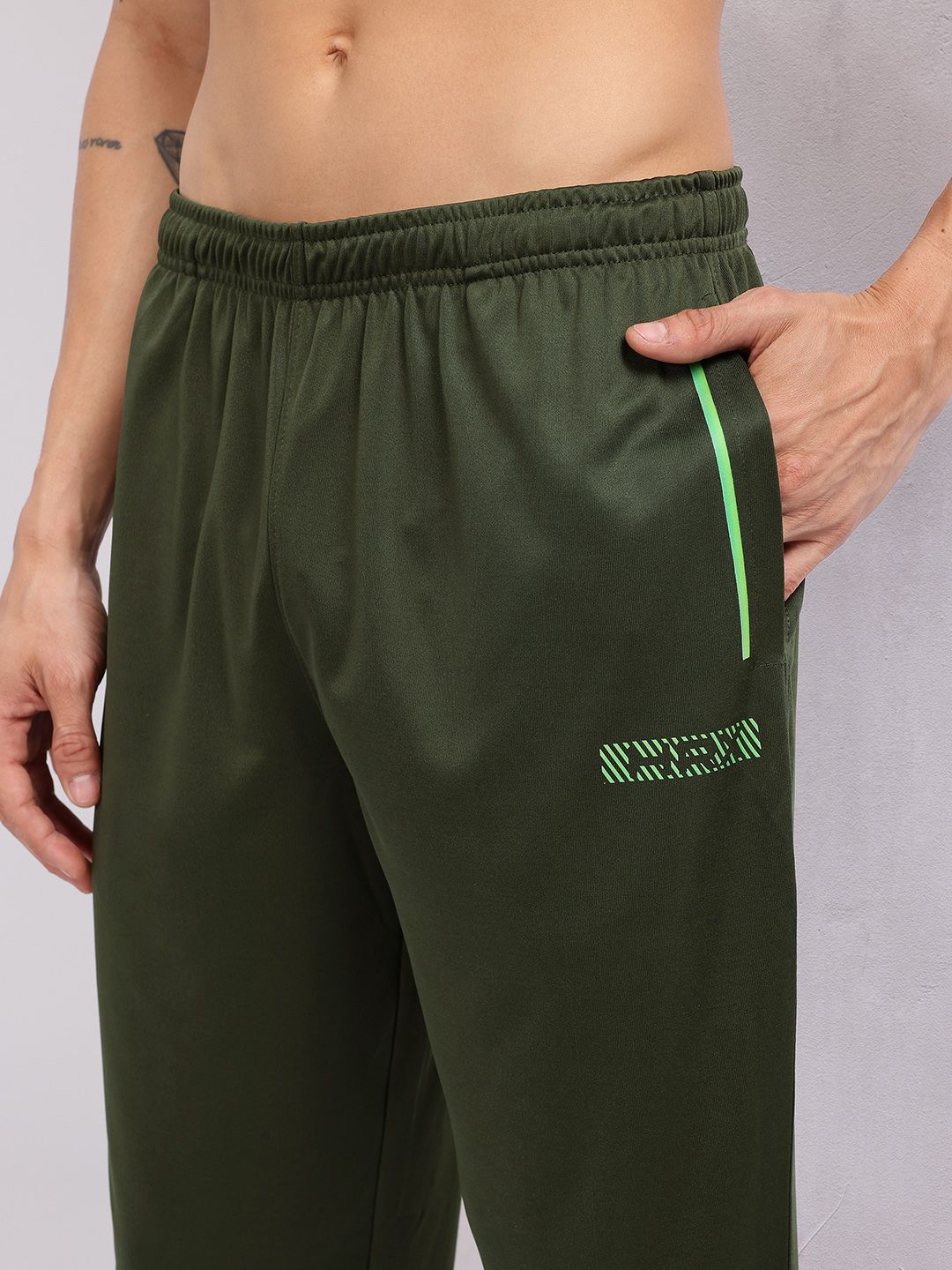 HRX by Hrithik Roshan Men Rapid-Dry Training Joggers
