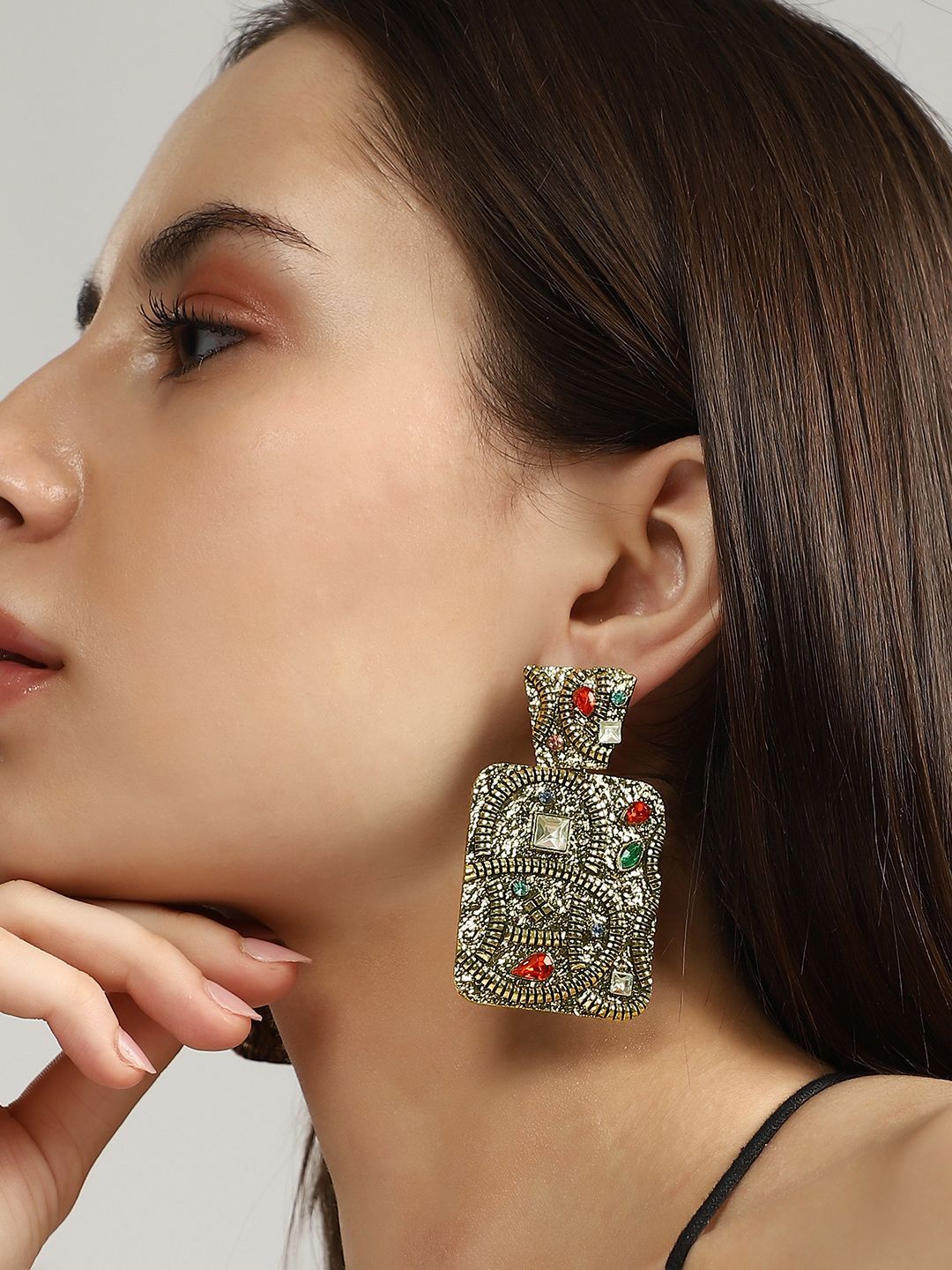Anting-anting drop kontemporari antik quad-snake emas sohi