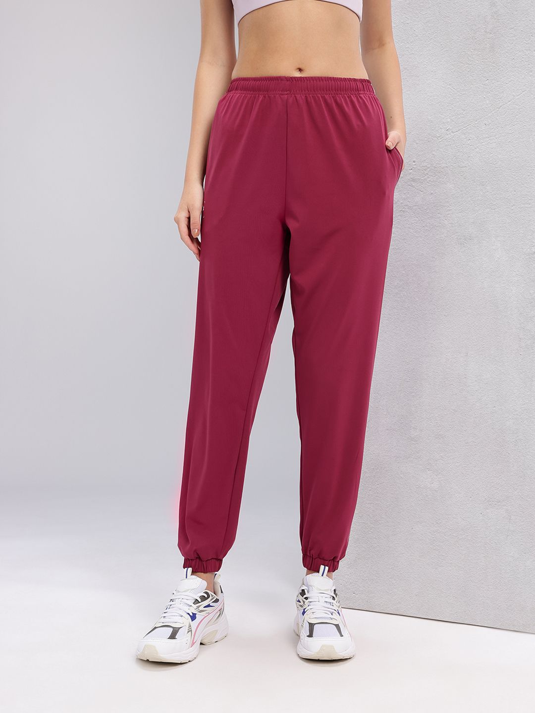 HRX by Hrithik Roshan Women Side Stripe Training Joggers