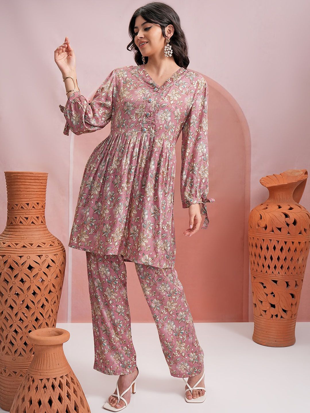 Vishudh Floral Printed Regular Kurta With Palazzos