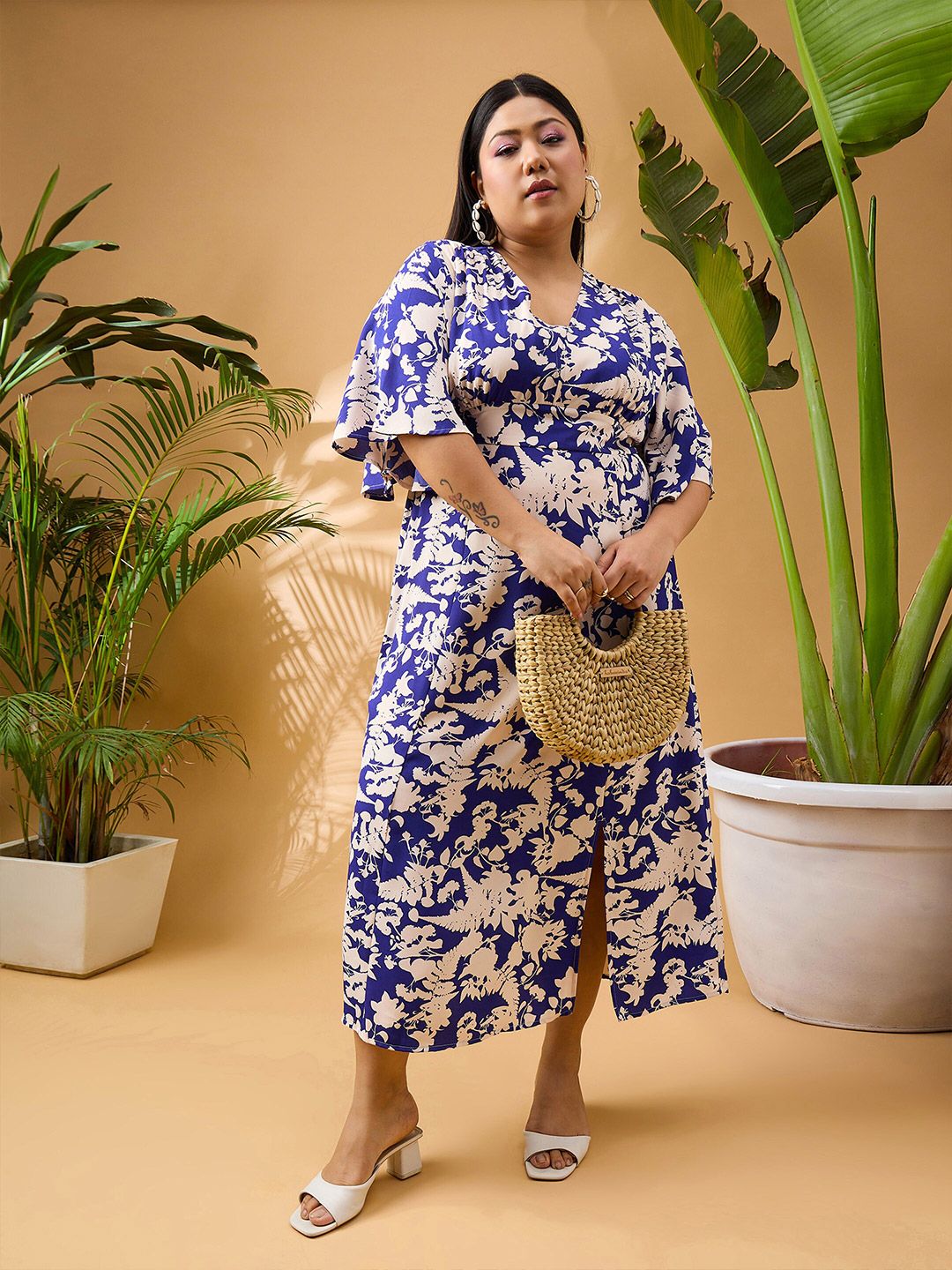 SASSAFRAS Curve Plus Size Floral Print Flared Sleeve Midi Dress