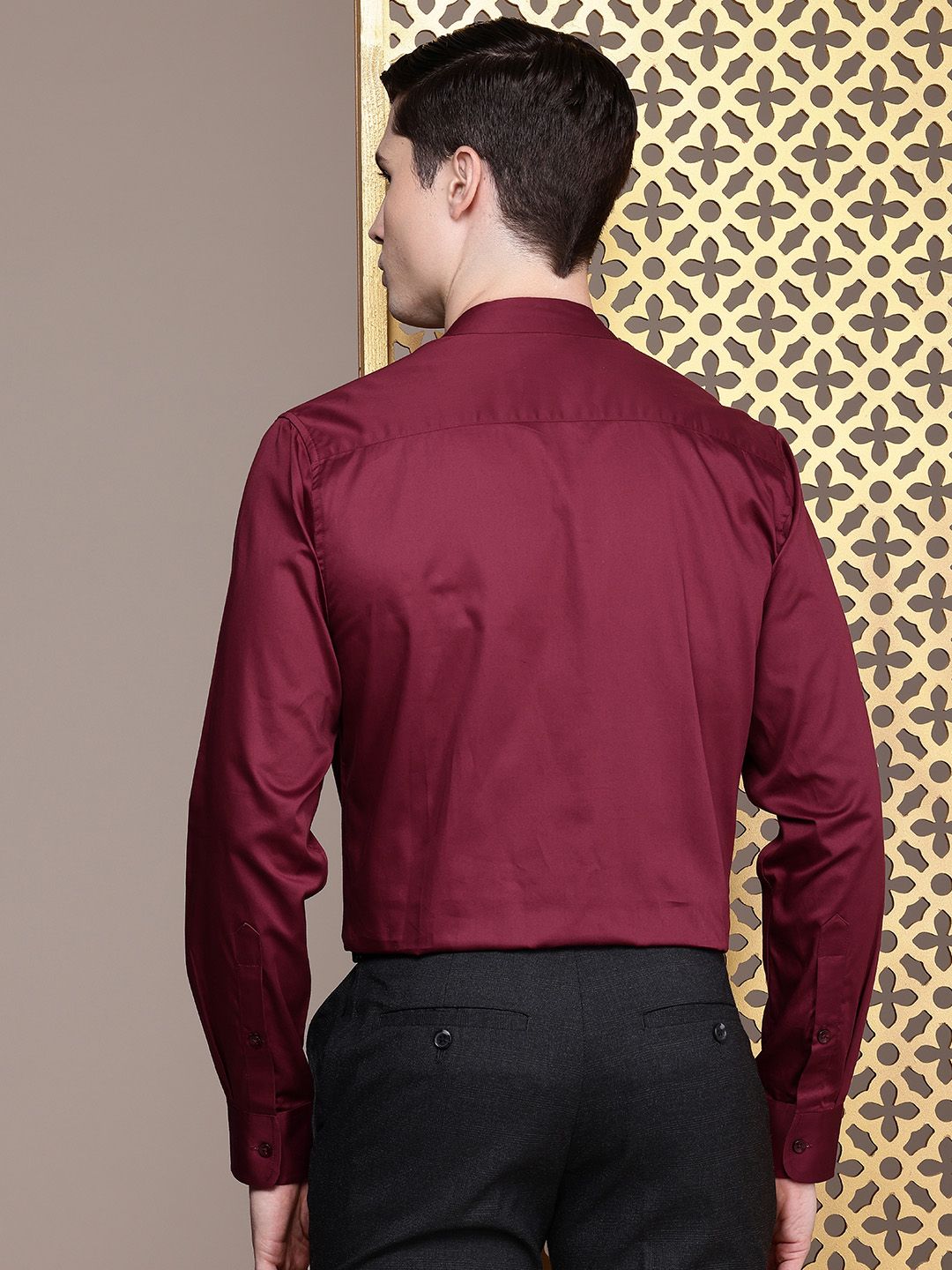 House of Pataudi Men Opaque Party Shirt