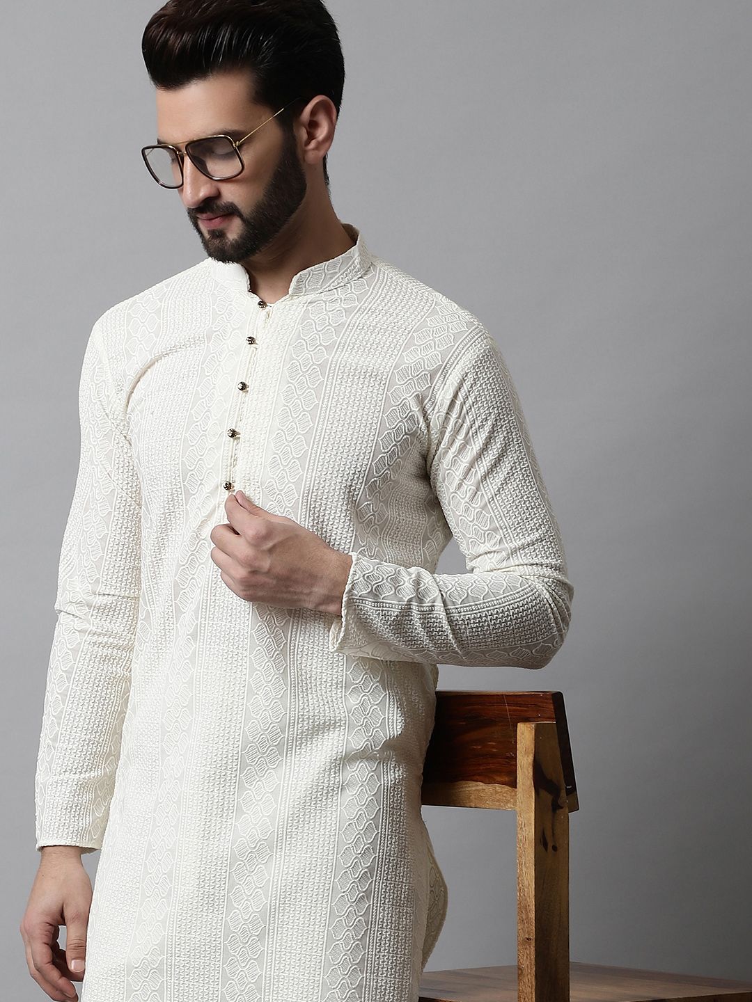 Jompers Men Cream-Coloured Self Design Kurta with Pyjamas