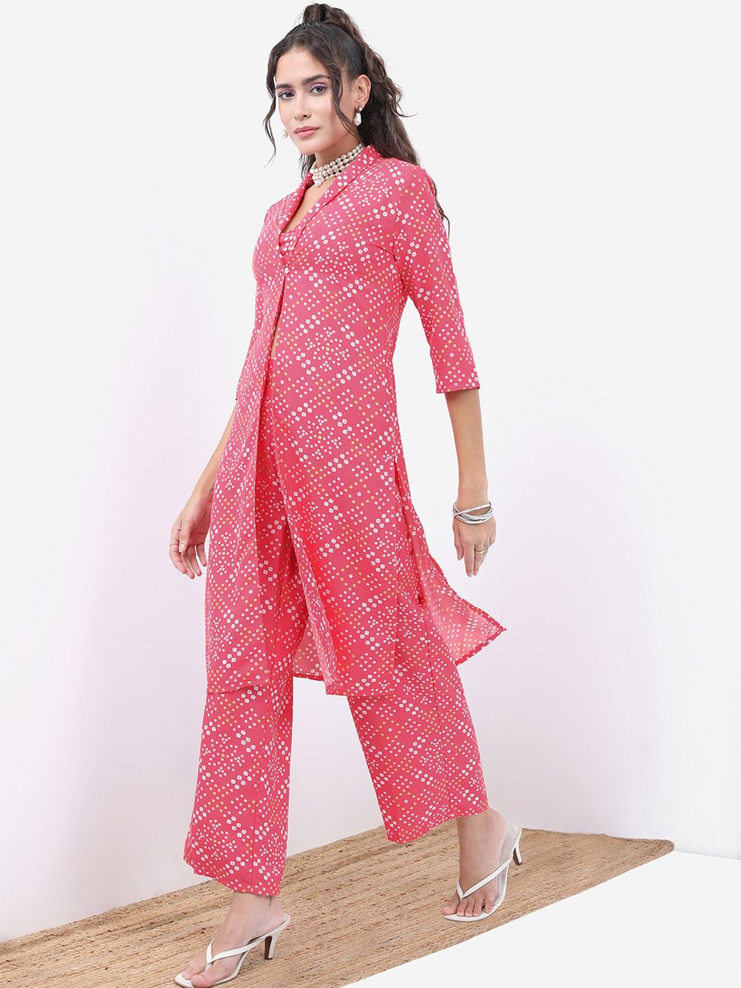 Vishudh Pink Bandhani Printed Crop Top With Trousers & Jacket