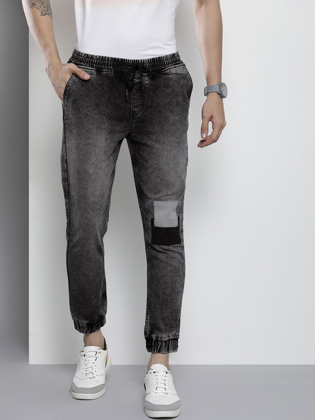 The Indian Garage Co Men Black Jean Slim Fit Heavy Fade Cuffed Hem Patch Work Jeans