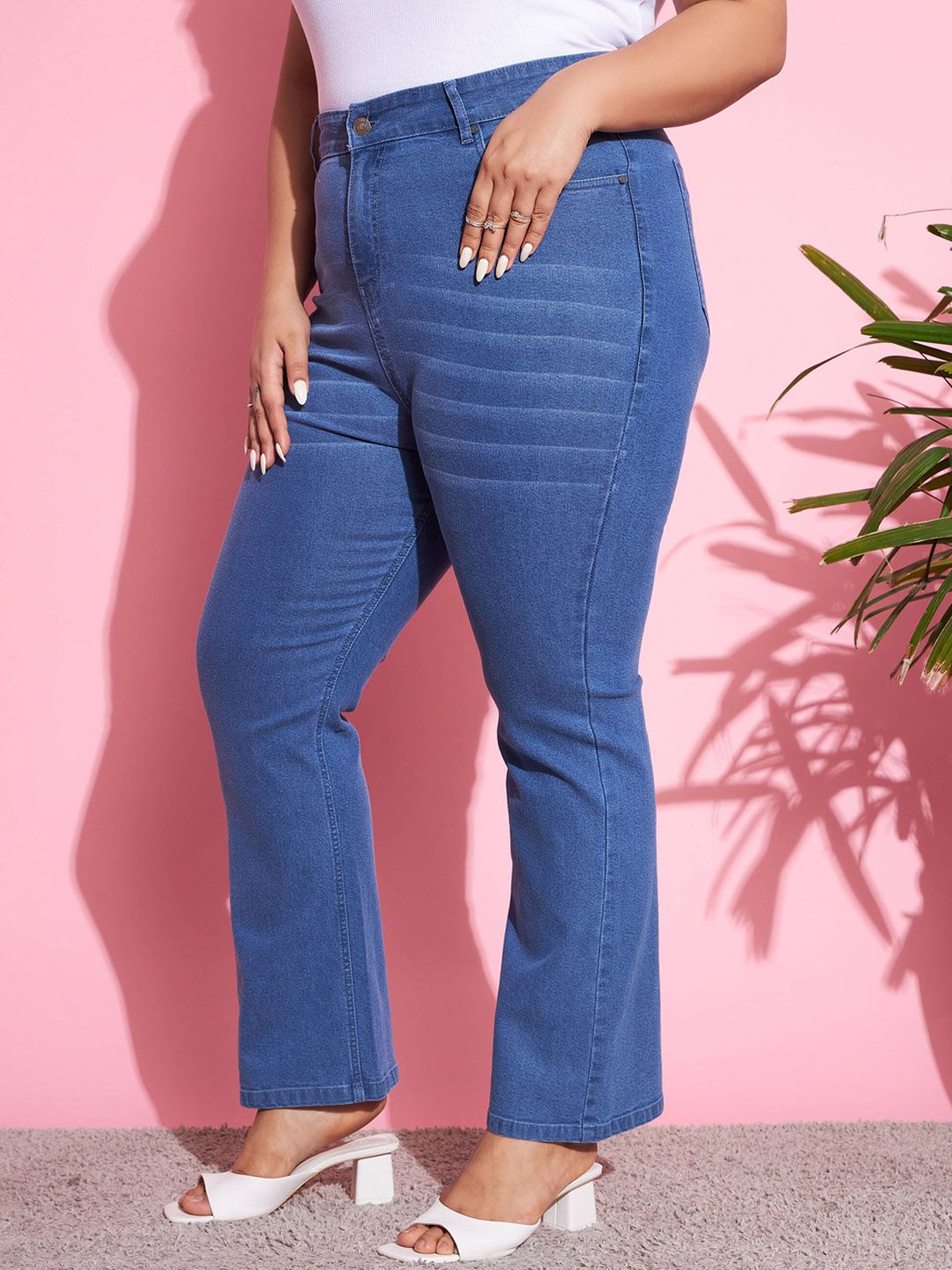 SASSAFRAS Curve Women Plus Size Blue Bootcut High-Rise Clean Look Stretchable Jeans