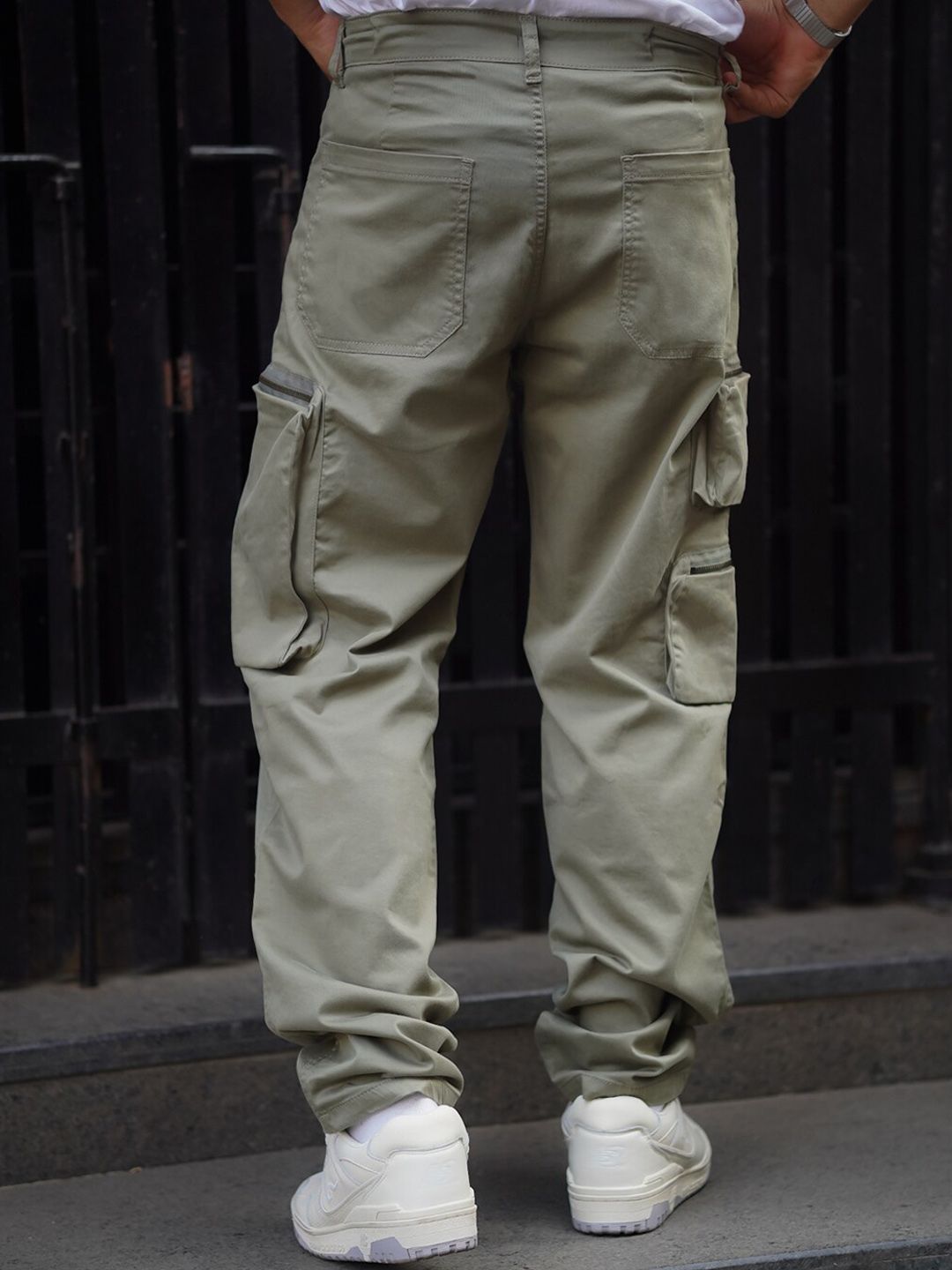 Powerlook Men Green Loose Fit Pure Cotton Cargo