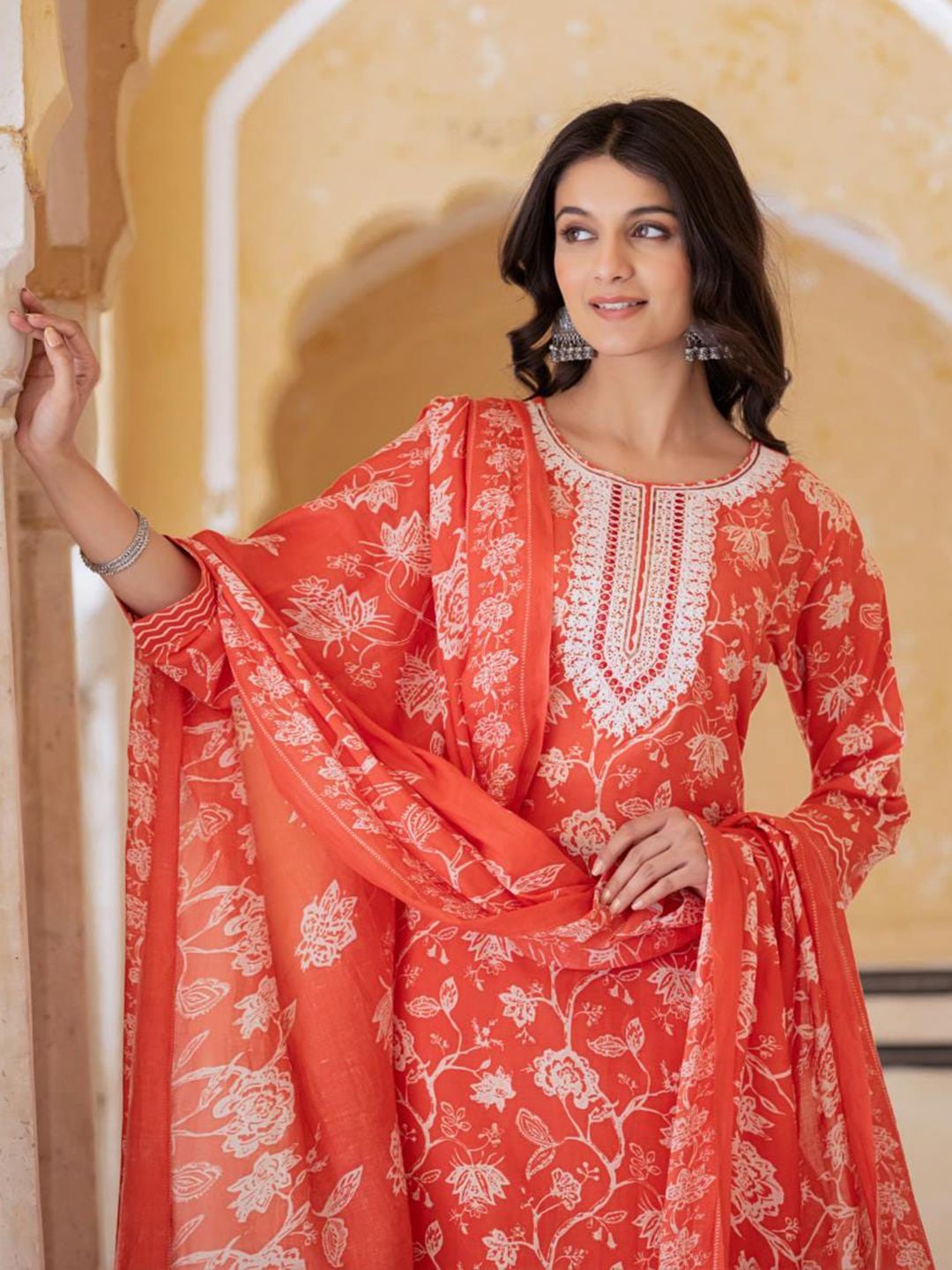 Varanga Floral Printed Regular Thread Work Kurta with Trousers & With Dupatta