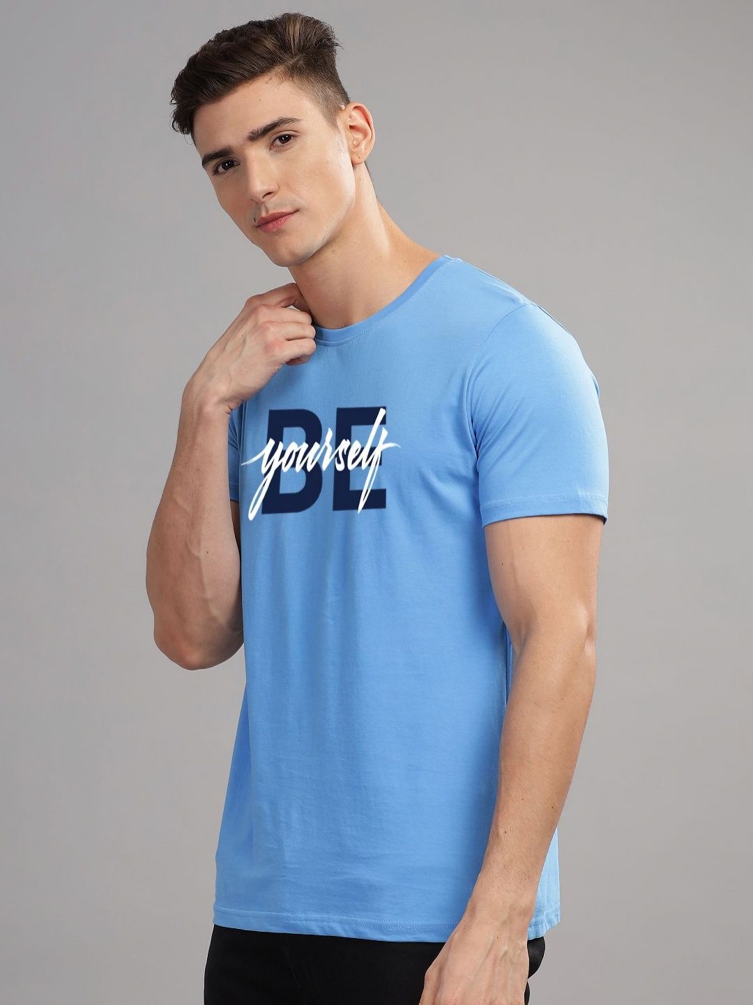 ADRO Men Typography Printed Applique T-shirt