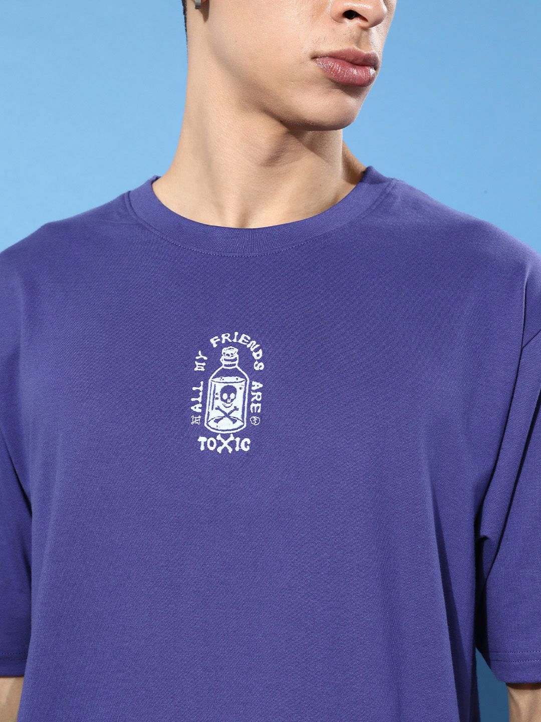 Difference of Opinion Men Blue Embroidered Oversize Pure Cotton Longline T-shirt
