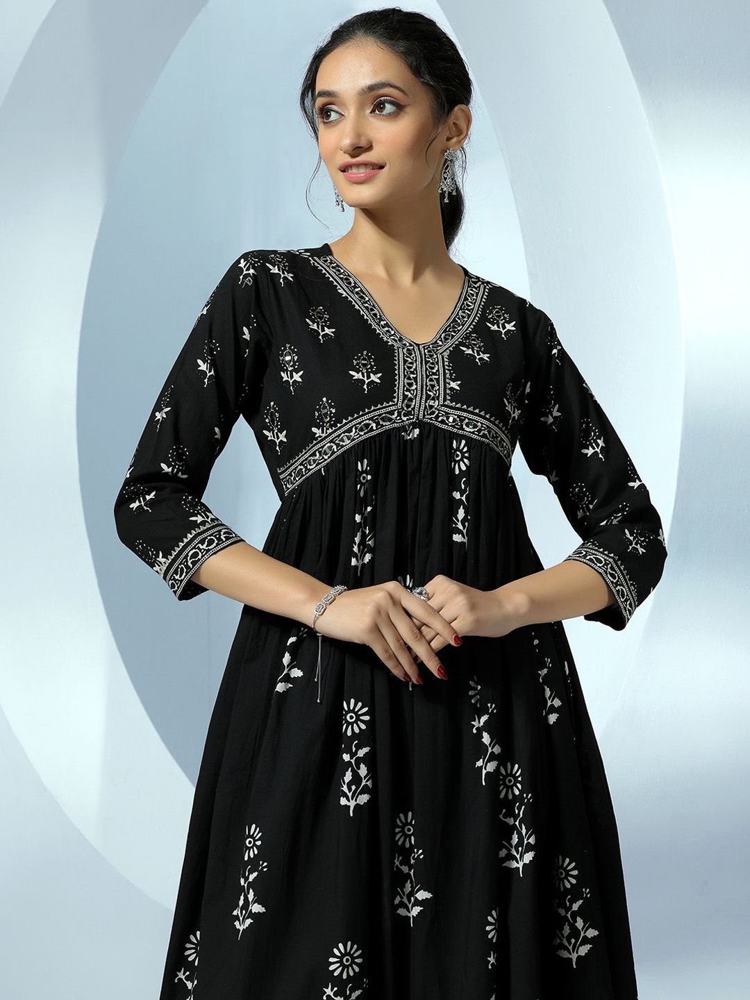 Libas Women Floral Printed Pure Cotton Kurta with Palazzos