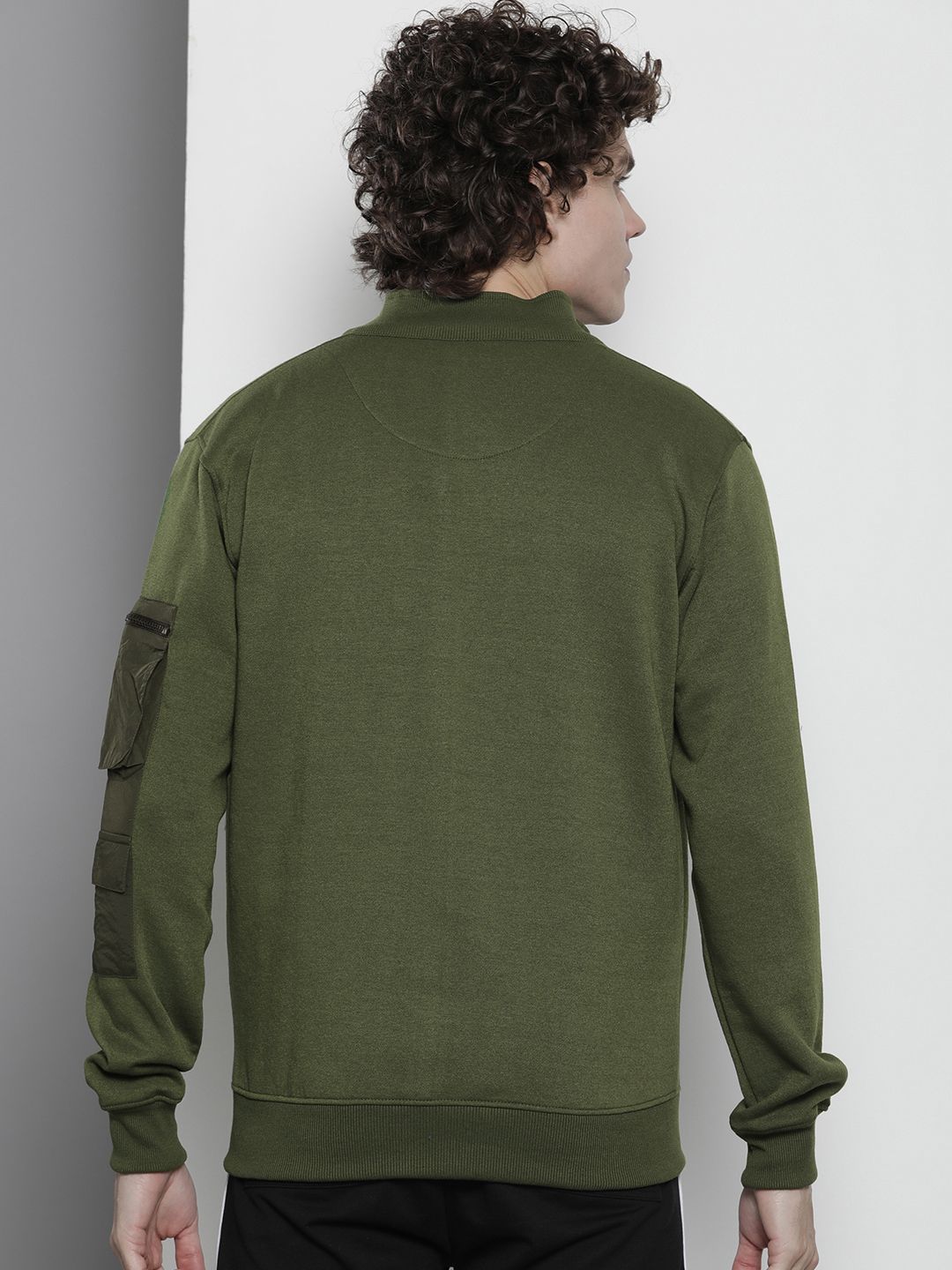 The Indian Garage Co Men Sweatshirt with Printed Detail