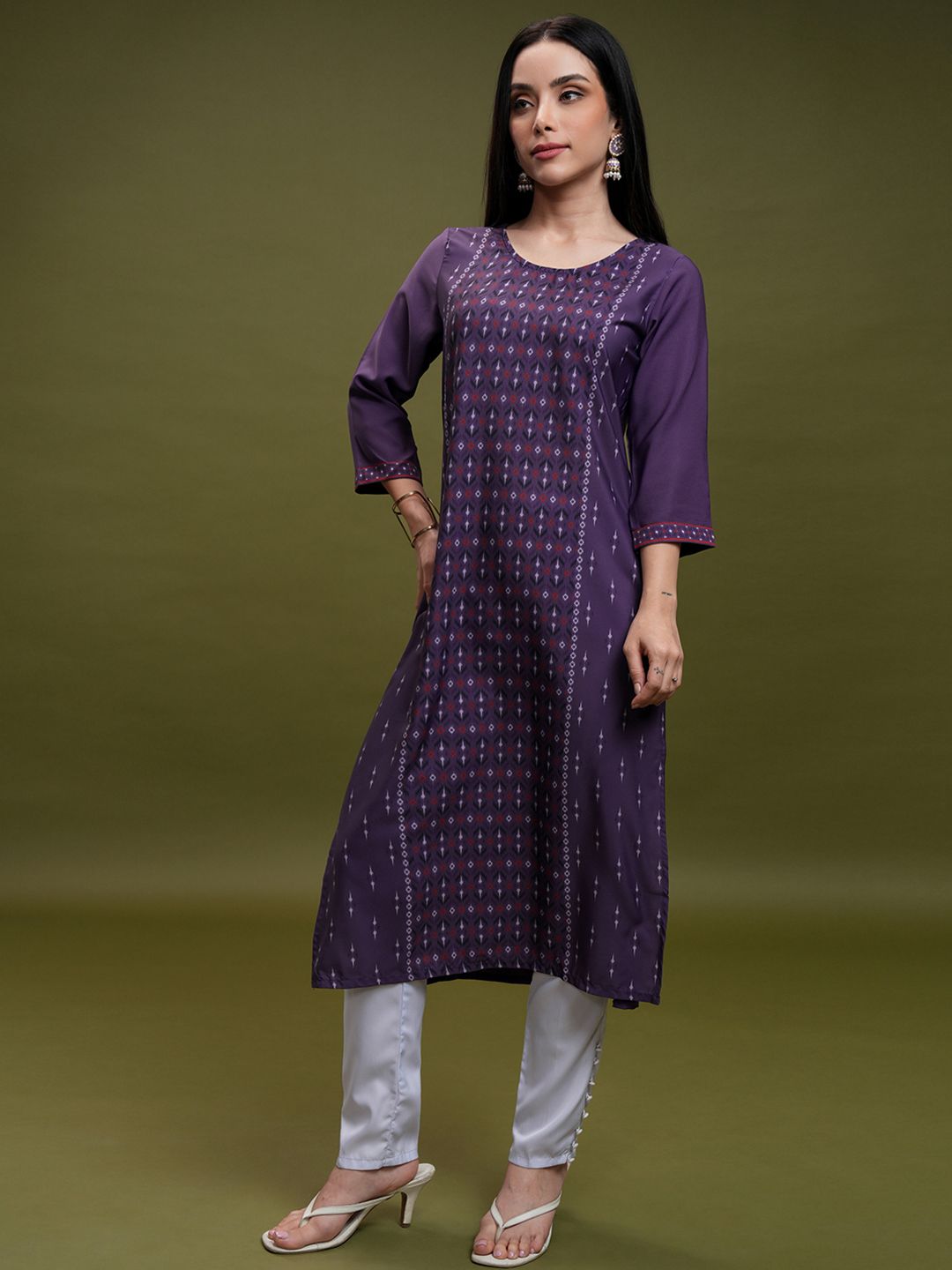 Vishudh Purple Geometric Printed Round Neck Thread Work Straight Kurta