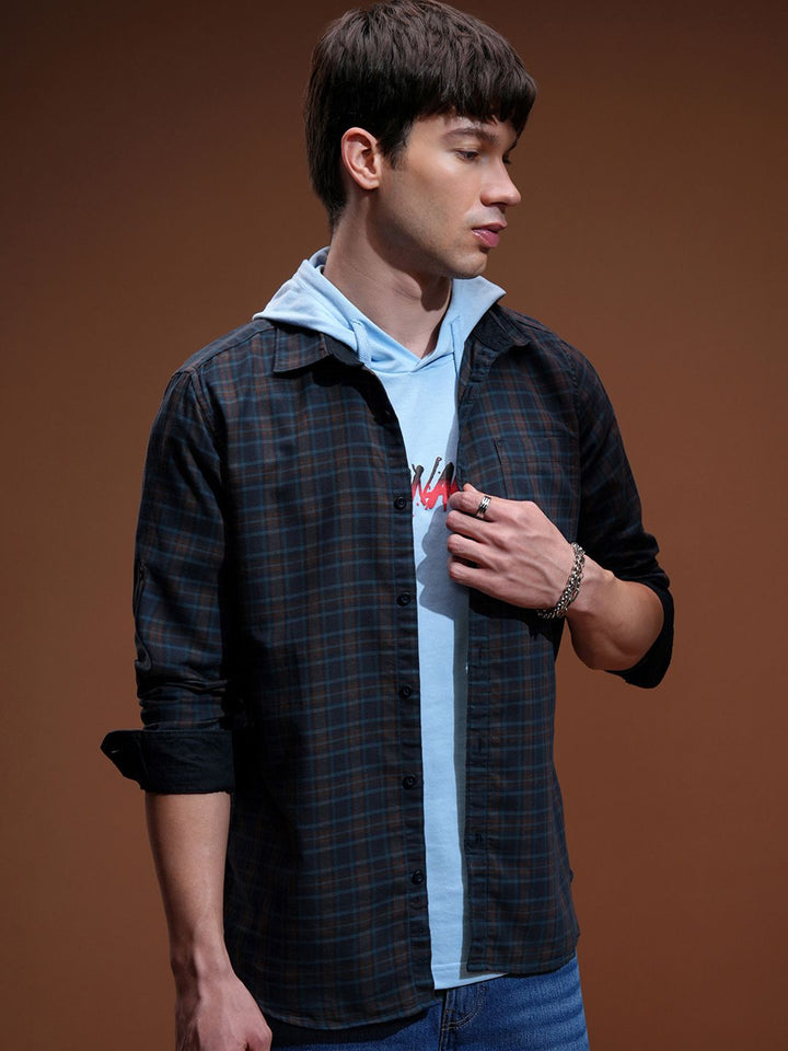 HIGHLANDER Men Navy & Brown Slim Fit Checked Casual Shirt