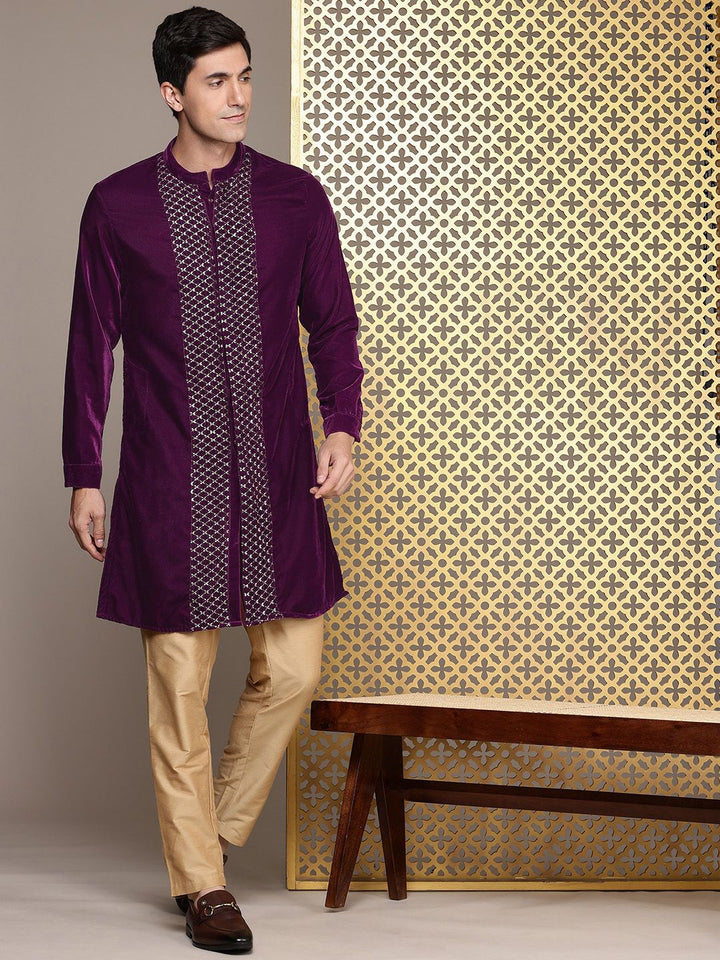 House of Pataudi Embellished Sequinned Velvet Finish Jashn Kurta