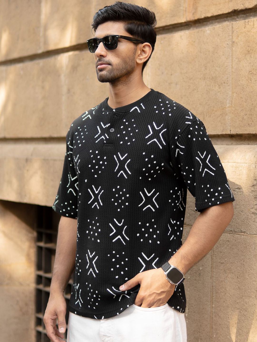 T-Shirt Henley Lelaki Powerlook Lelaki Hitam Berstruktur Hitam