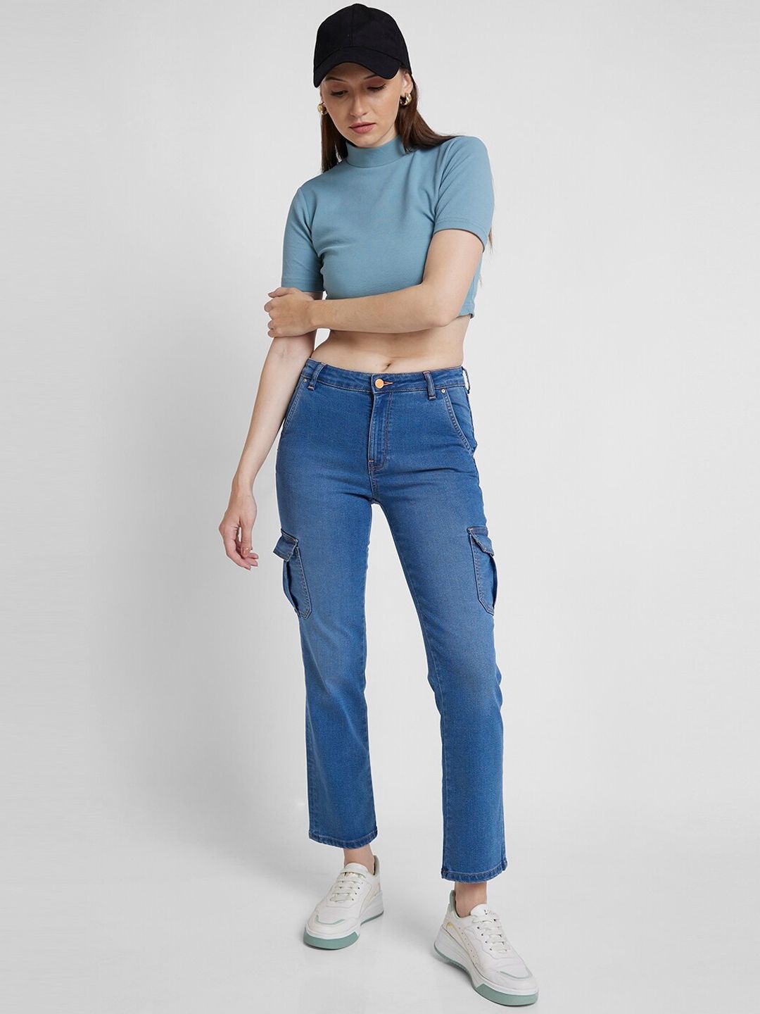 SPYKAR Women Straight Fit Light Fade Clean Look Stretchable Cargo Jeans