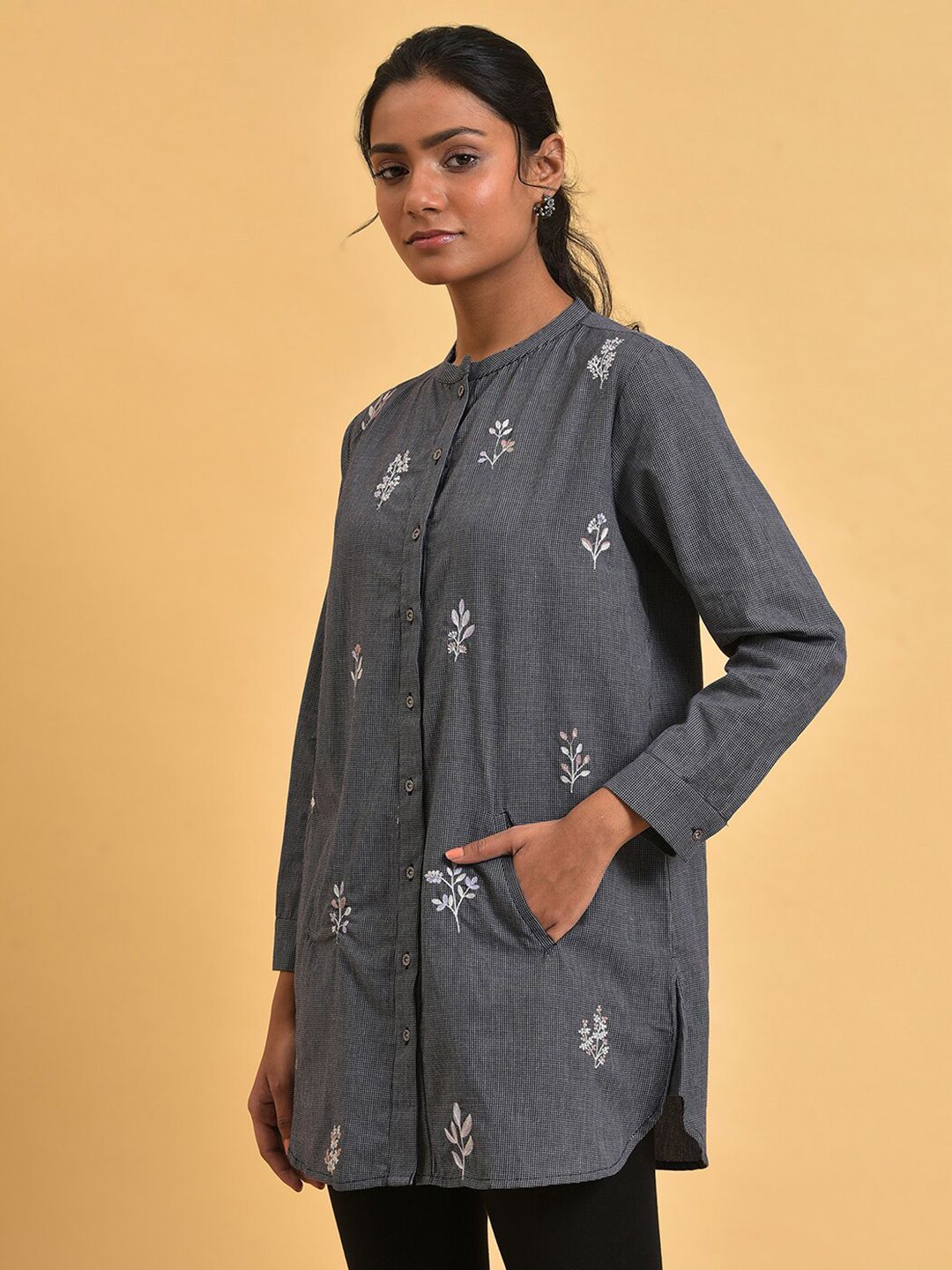 W Mandarin Collar Floral Printed Cotton Tunic Top