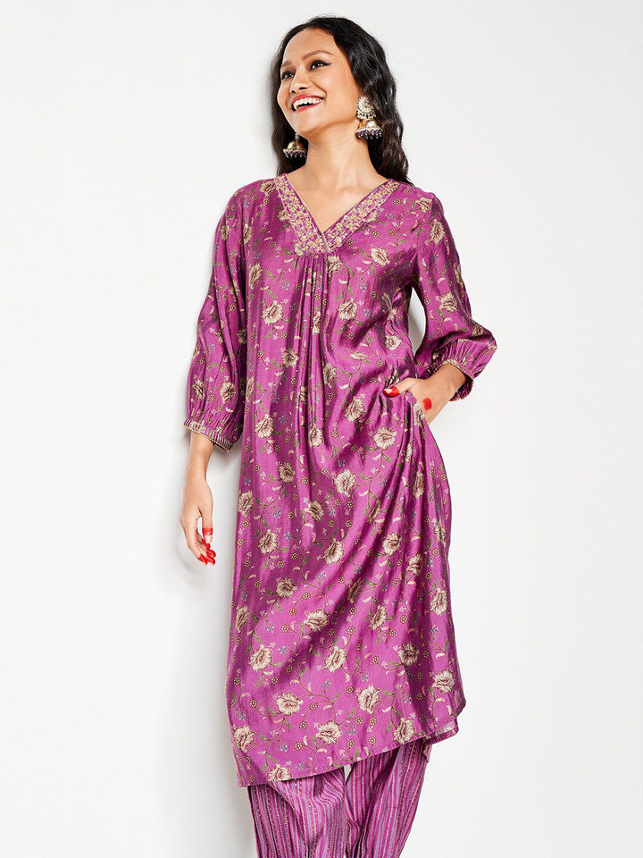 Global Desi Floral Printed V-Neck Thread Work Kurta With Salwar