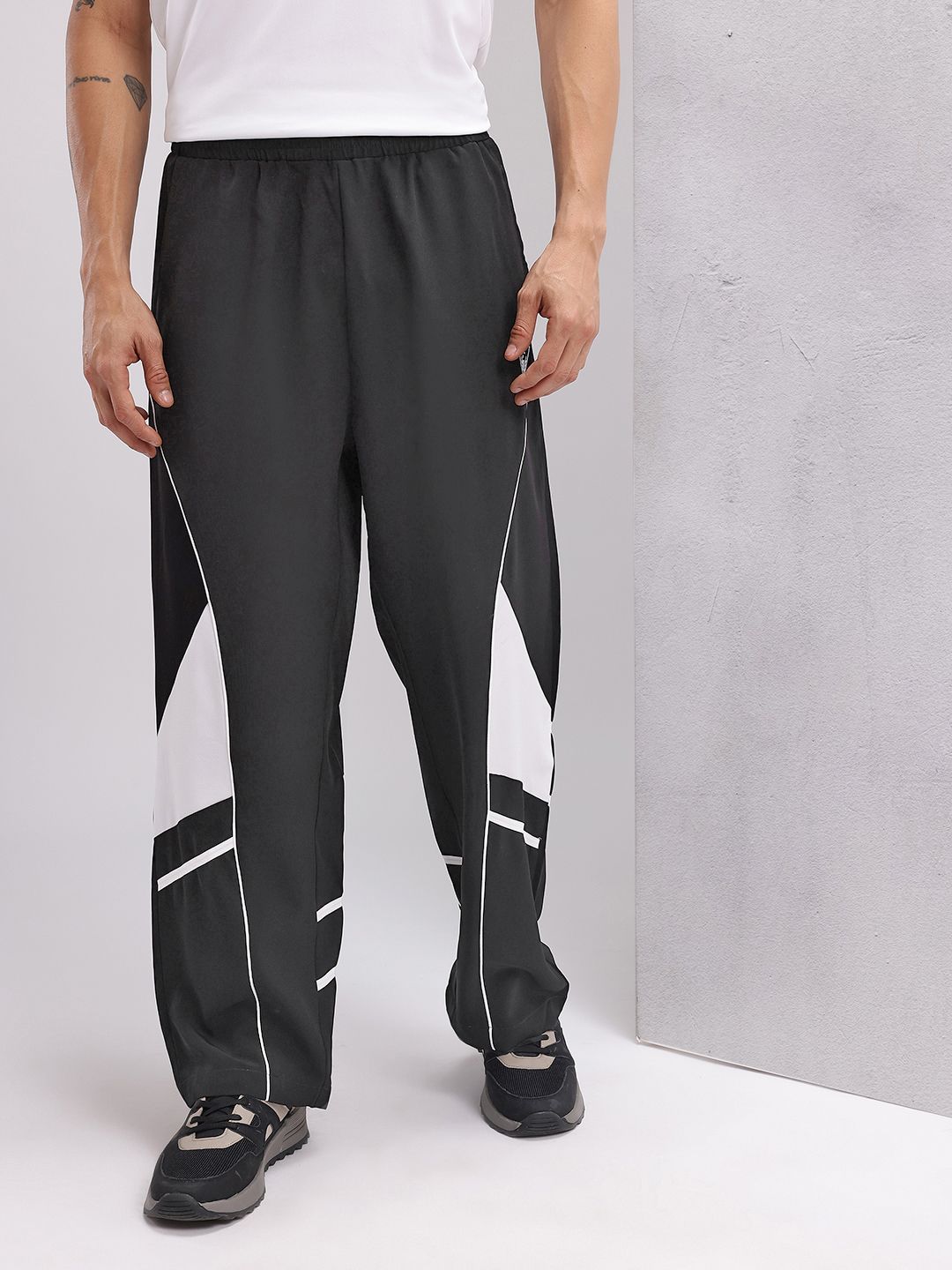 HRX by Hrithik Roshan Men Contrast Panel Relaxed Lifestyle Track Pants