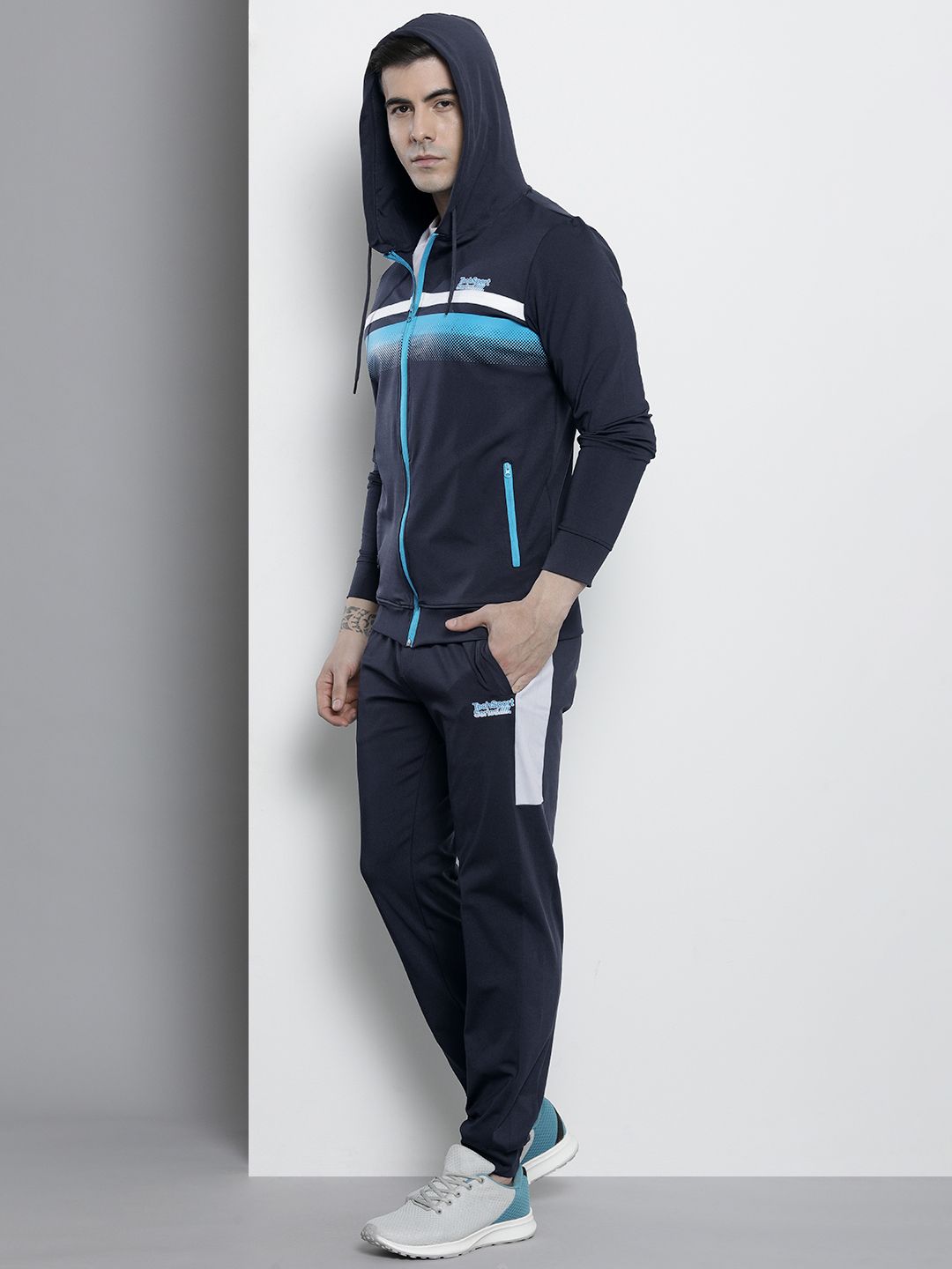 The Indian Garage Co Men Navy Blue Striped Sweatshirt with Joggers