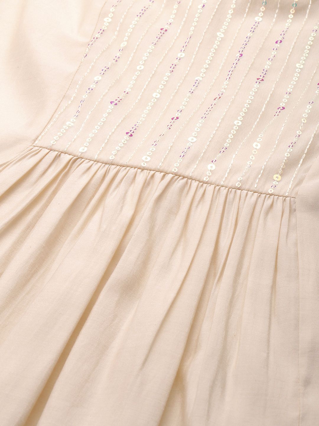 Rumah Reka Bentuk Pataudi Yoke Biasa Jashn Kurta dengan Patiala & Dupatta