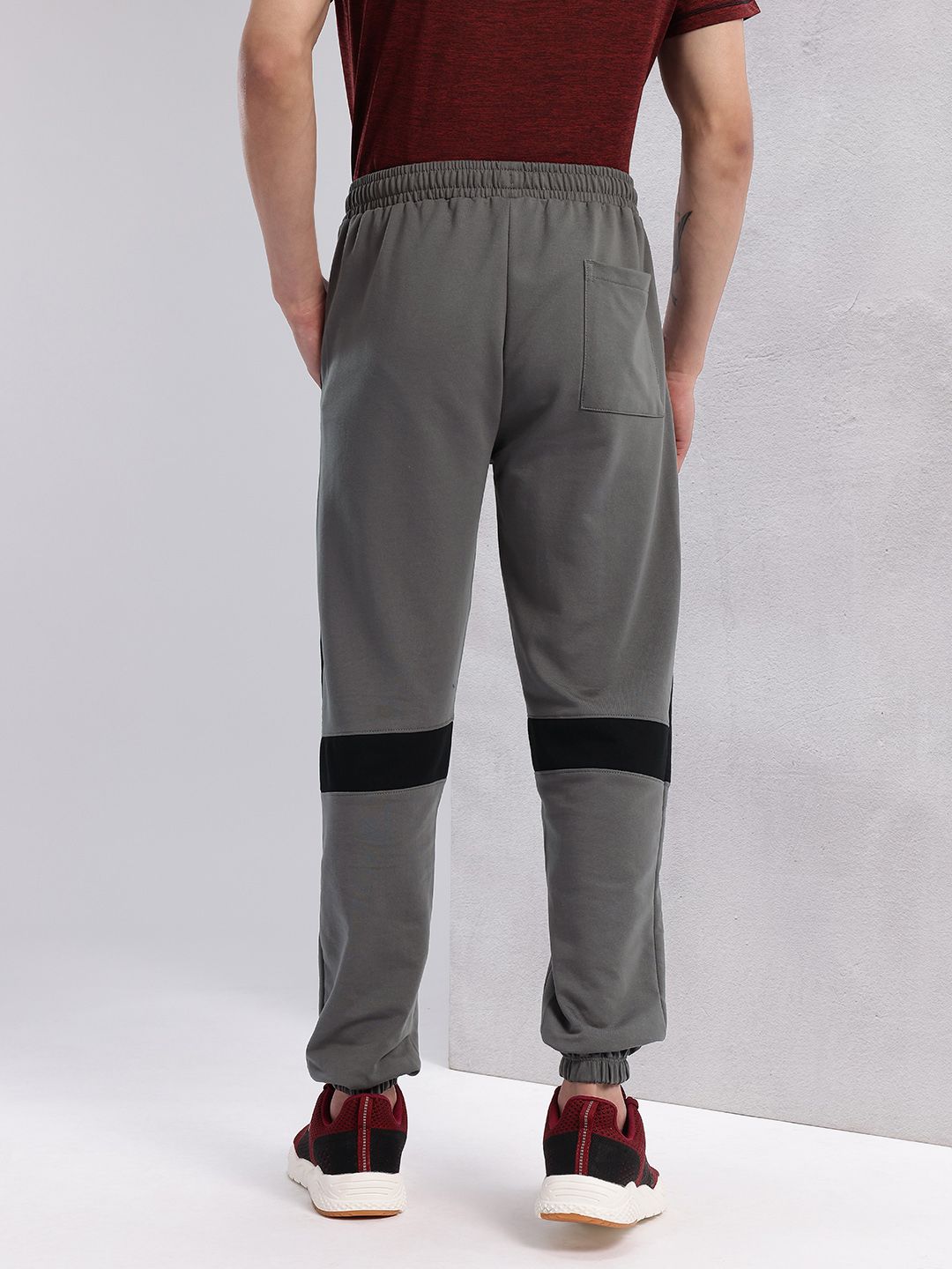HRX by Hrithik Roshan Men Paneled Lifestyle Joggers