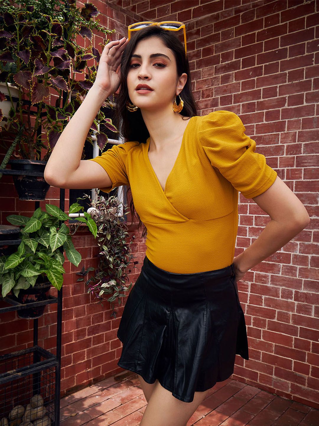 Berrylush Yellow V-Neck Puff Sleeves Top