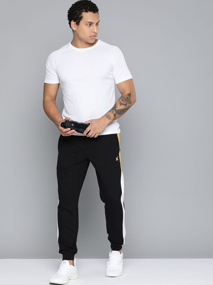 HRX by Hrithik Roshan Men Regular Fit Lifestyle Joggers