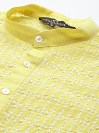 SOJANYA Men Embroidered Kurta