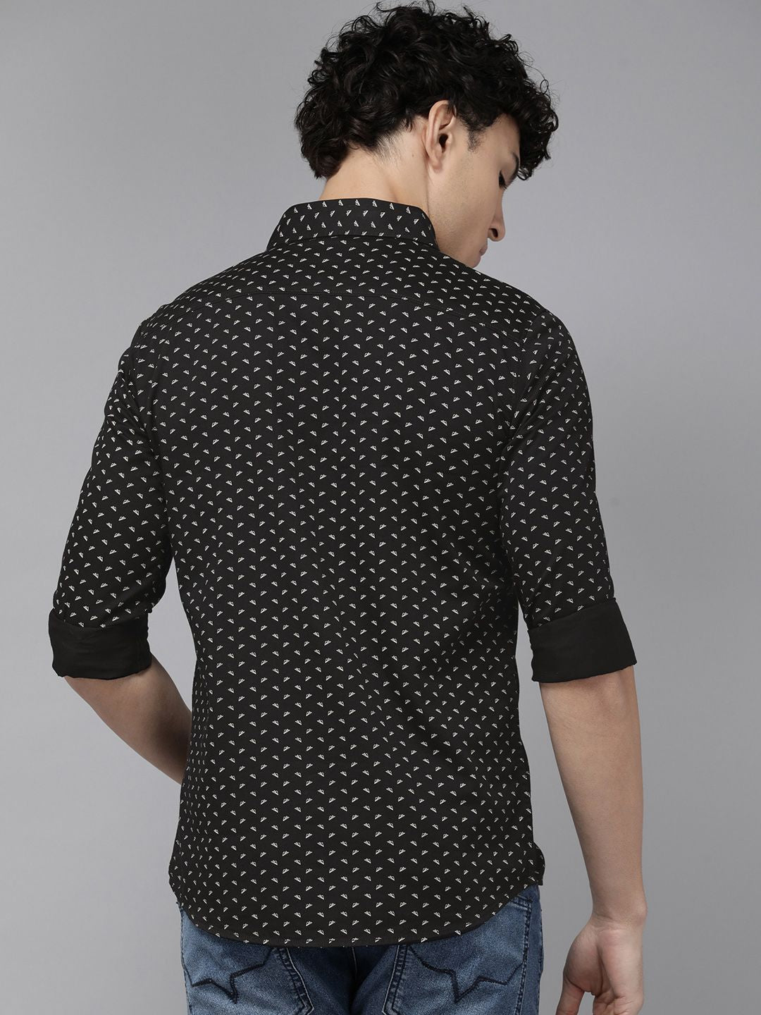 SPYKAR Slim Fit Geometric Printed Pure Cotton Casual Shirt