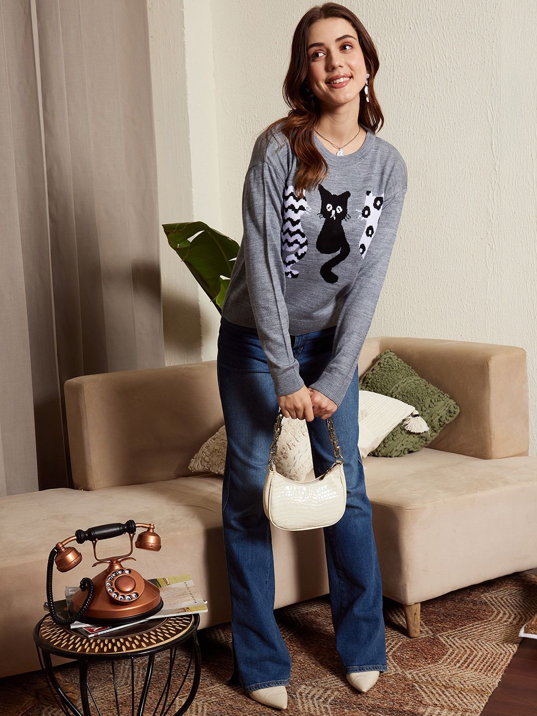 Berrylush Grey & Black Graphic Printed Acrylic Pullover Sweater