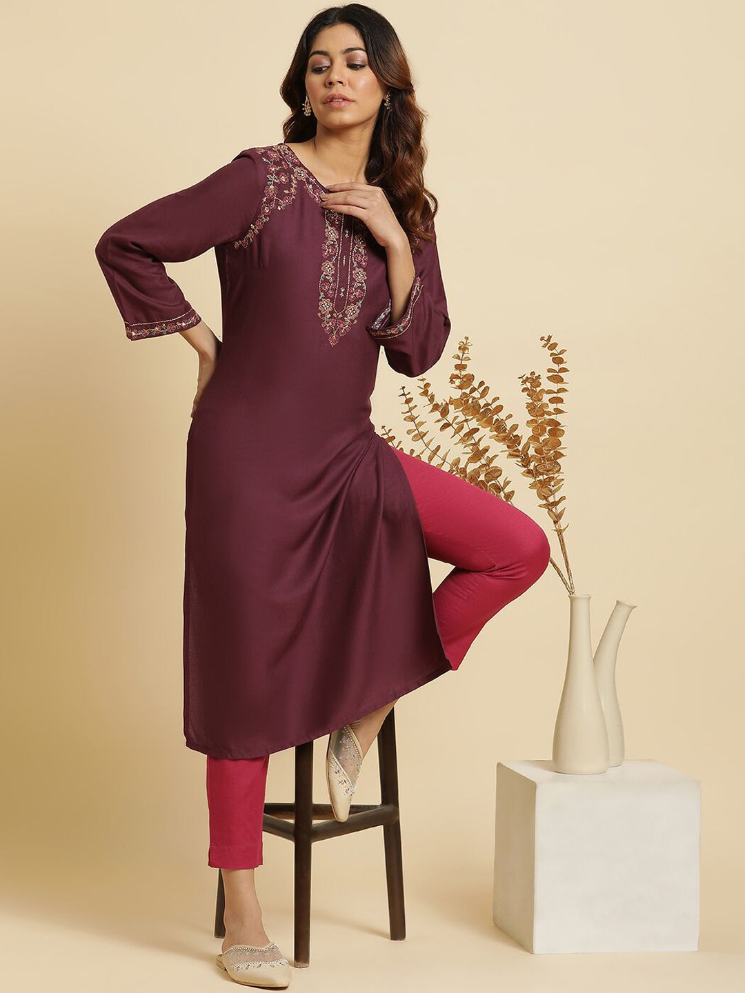 W Women Slim Fit Mid-Rise Trousers