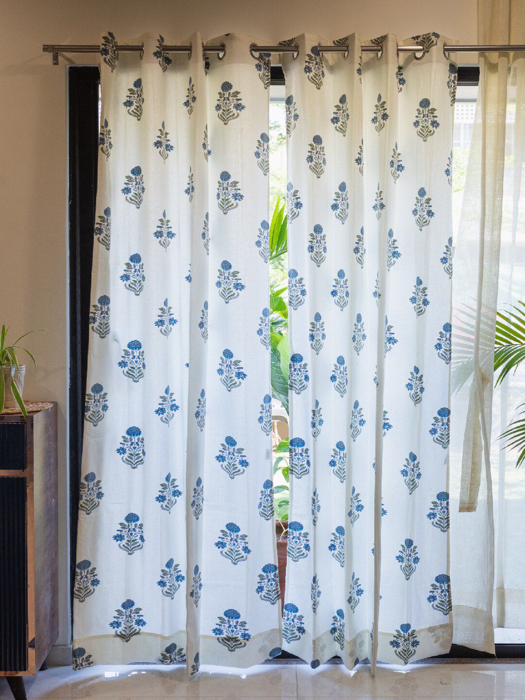 URBAN SPACE White & Blue 2-Pieces Floral Cotton Window Curtains