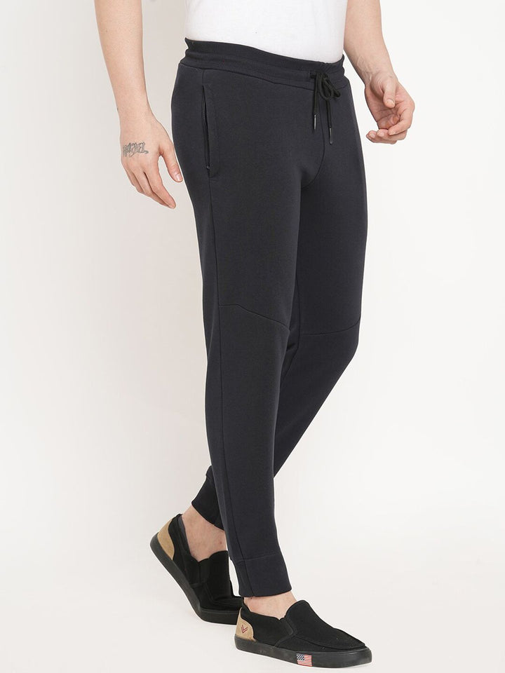 Impian manis lelaki navy biru joggers pepejal