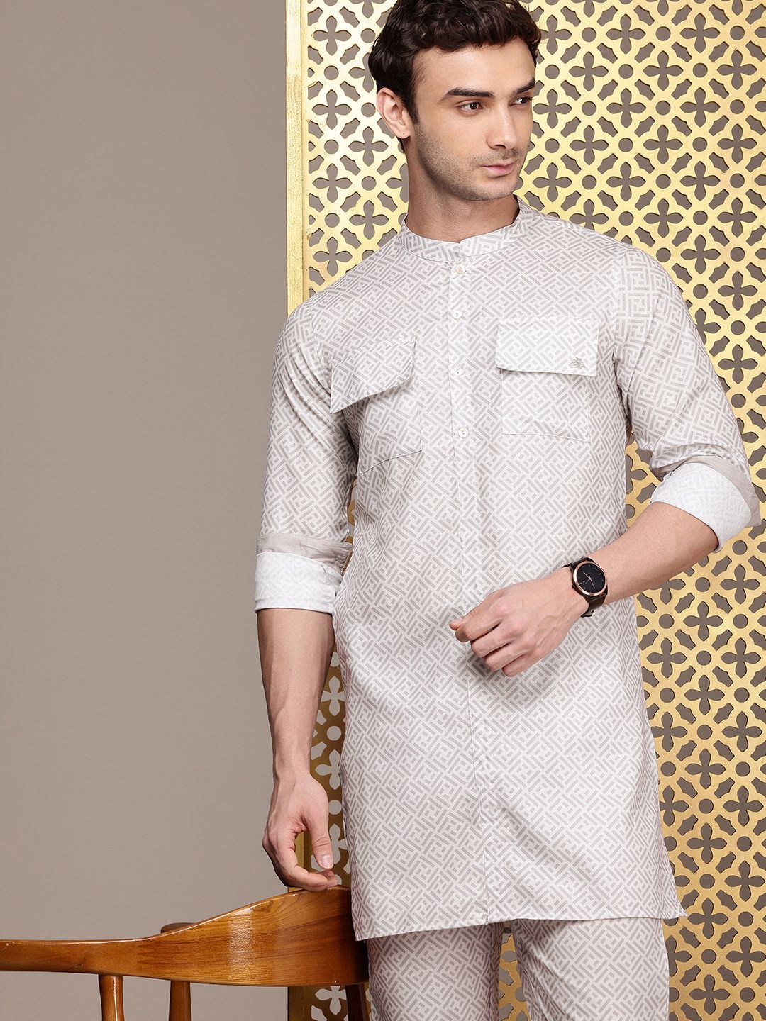 House of Pataudi Men Geometric Printed Jashn Kurta with Trousers