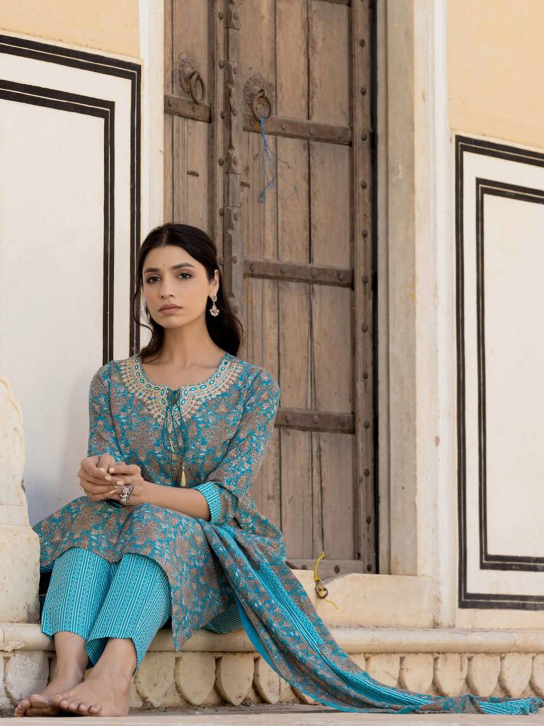 Varanga Ethnic Motifs Printed Regular Mirror Work Kurta with Trousers & With Dupatta