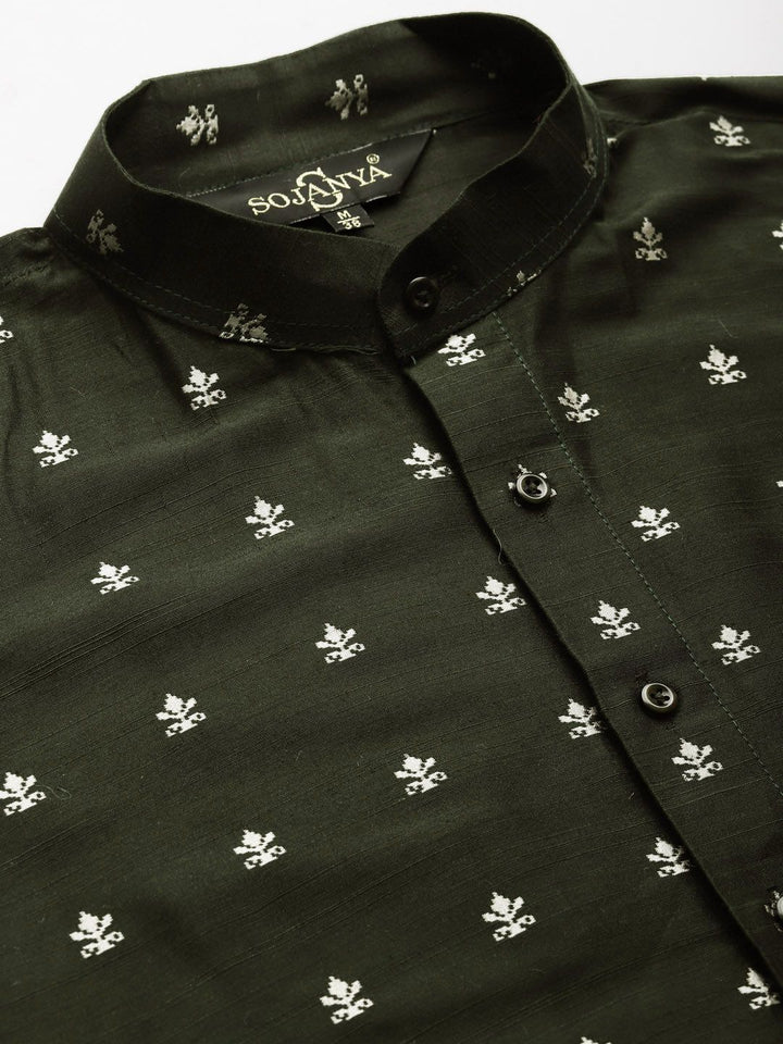 SOJANYA Men Olive Green Ethnic Motifs Kurta with Churidar & Nehru Jacket