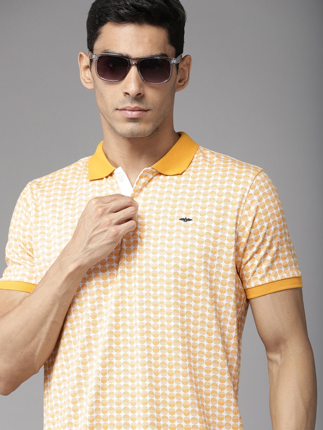 Park Avenue Men Geometric Print Polo Collar Slim Fit T-shirt