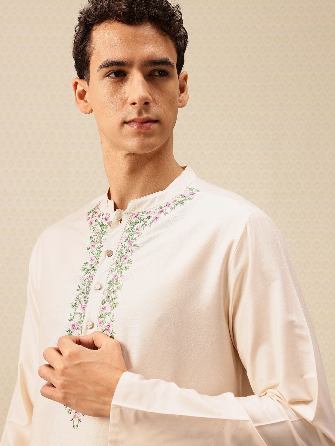 House of Pataudi Floral Embroidered Rozana Kurta