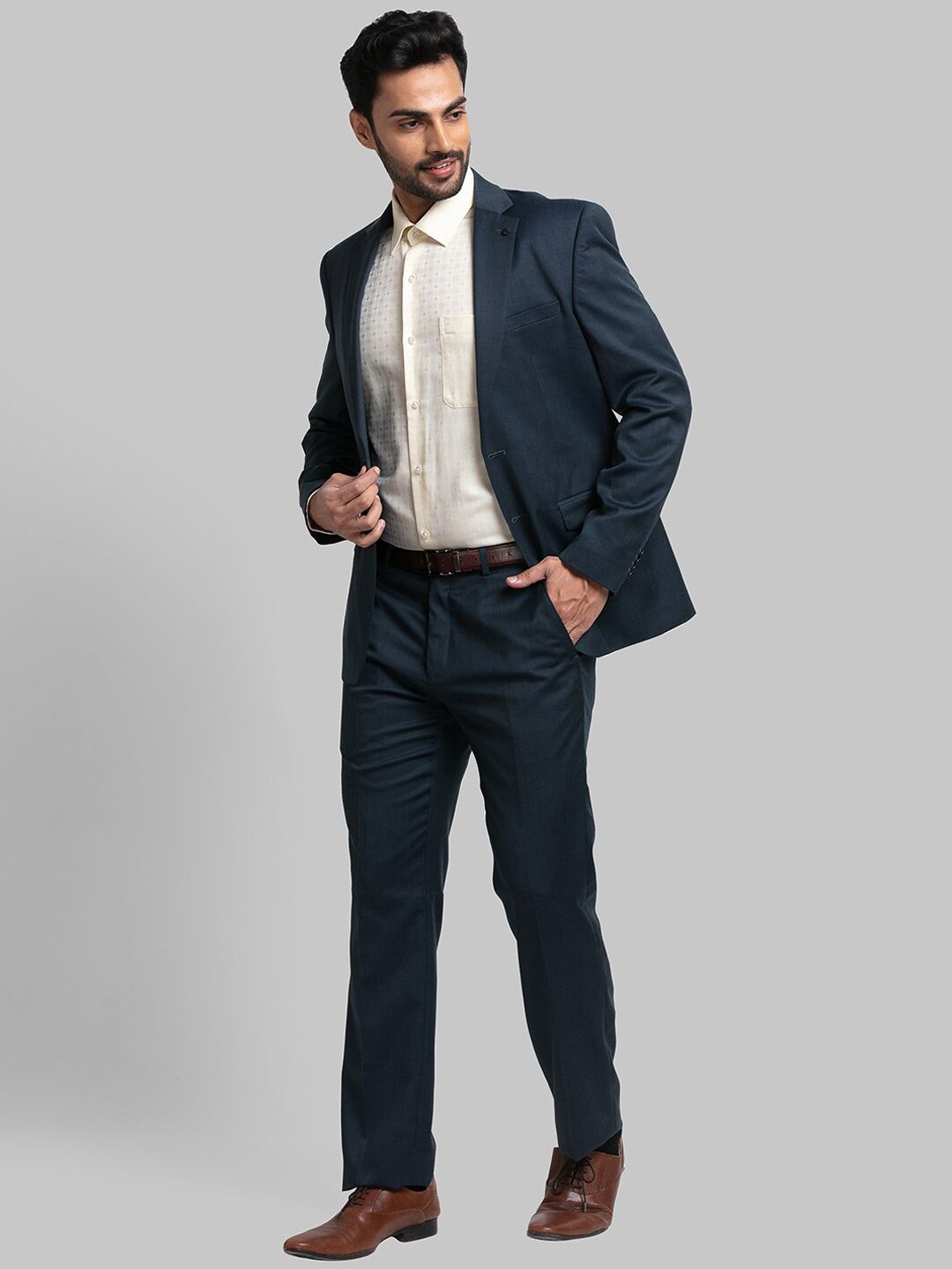 Raymond Men Single Breasted Two Piece Formal Suit