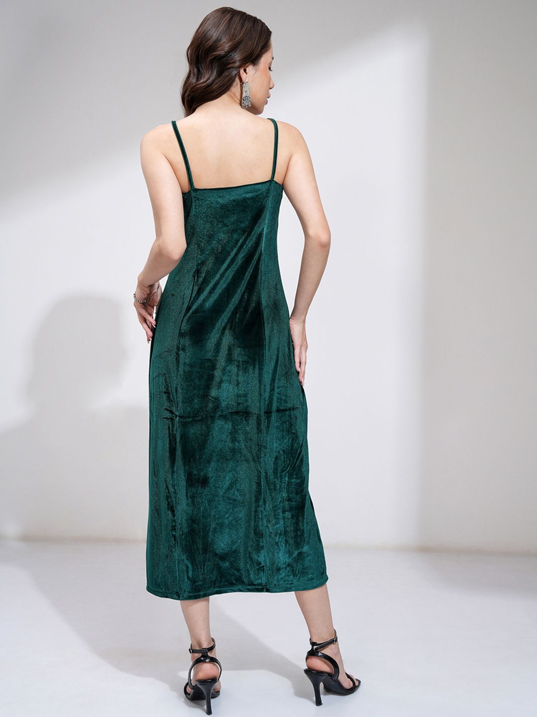 Tokyo Talkies Solid Cotton Bodycon Midi Dress