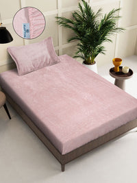 KLOTTHE Light Pink Solid Dilengkapi Cadar Bujang Bulu 300 TC dengan 1 Sarung Bantal